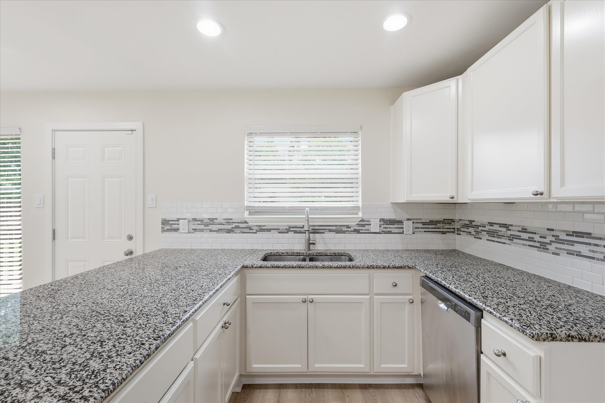 12135 Amsterdam Road Farmers Branch TX 75234