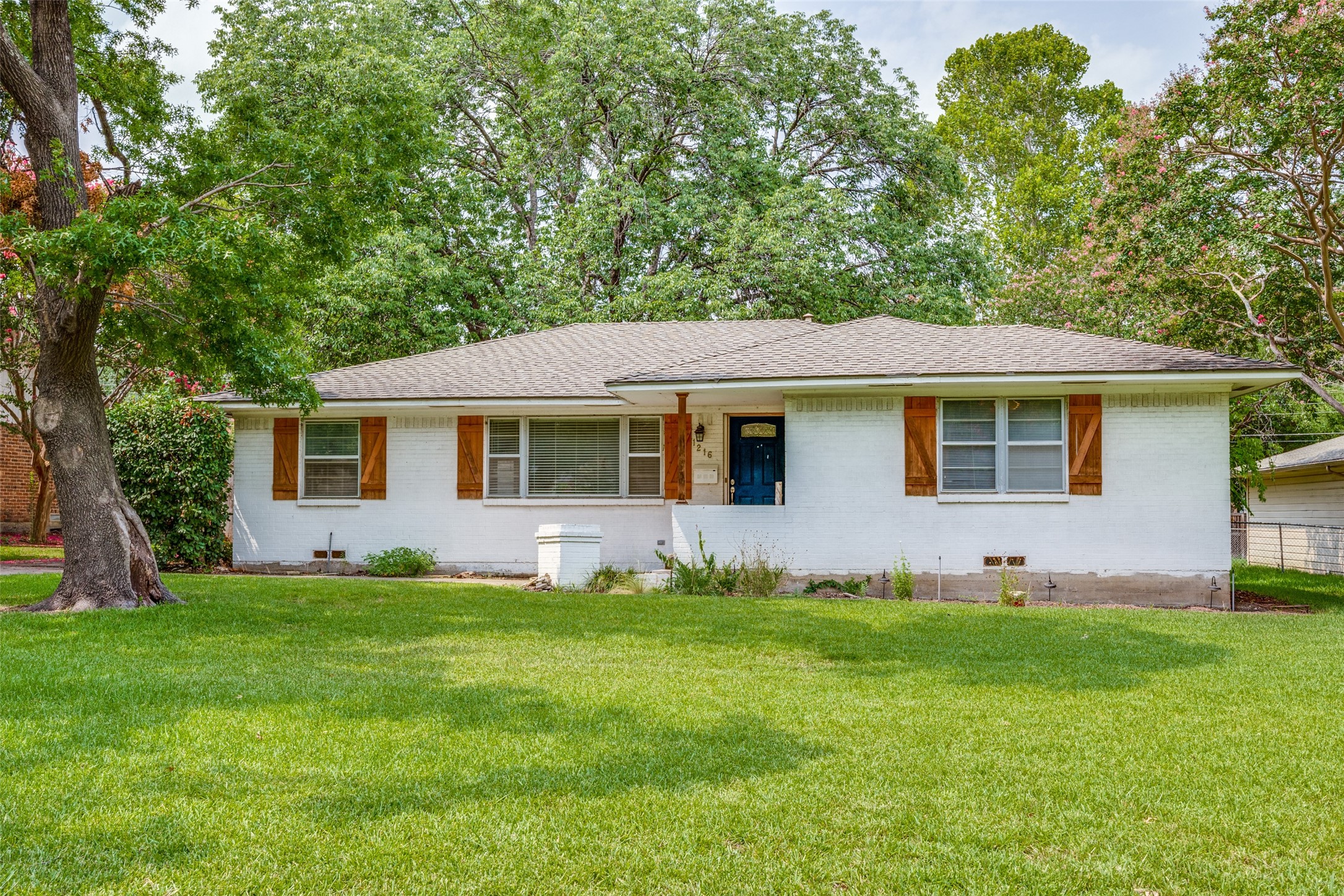 1216 Holly Drive Richardson TX 75080