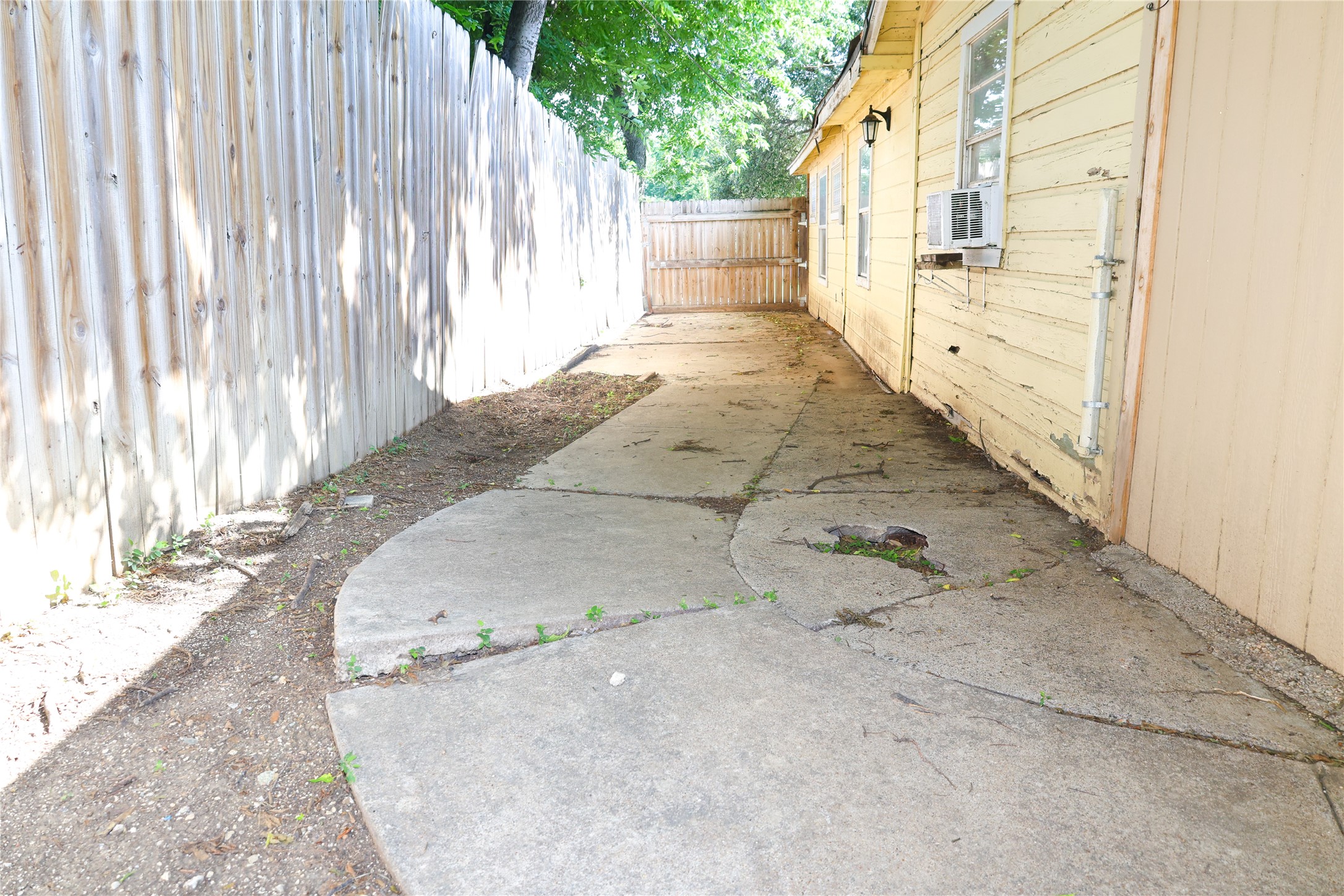 8101 Julie Avenue Fort Worth TX 76116