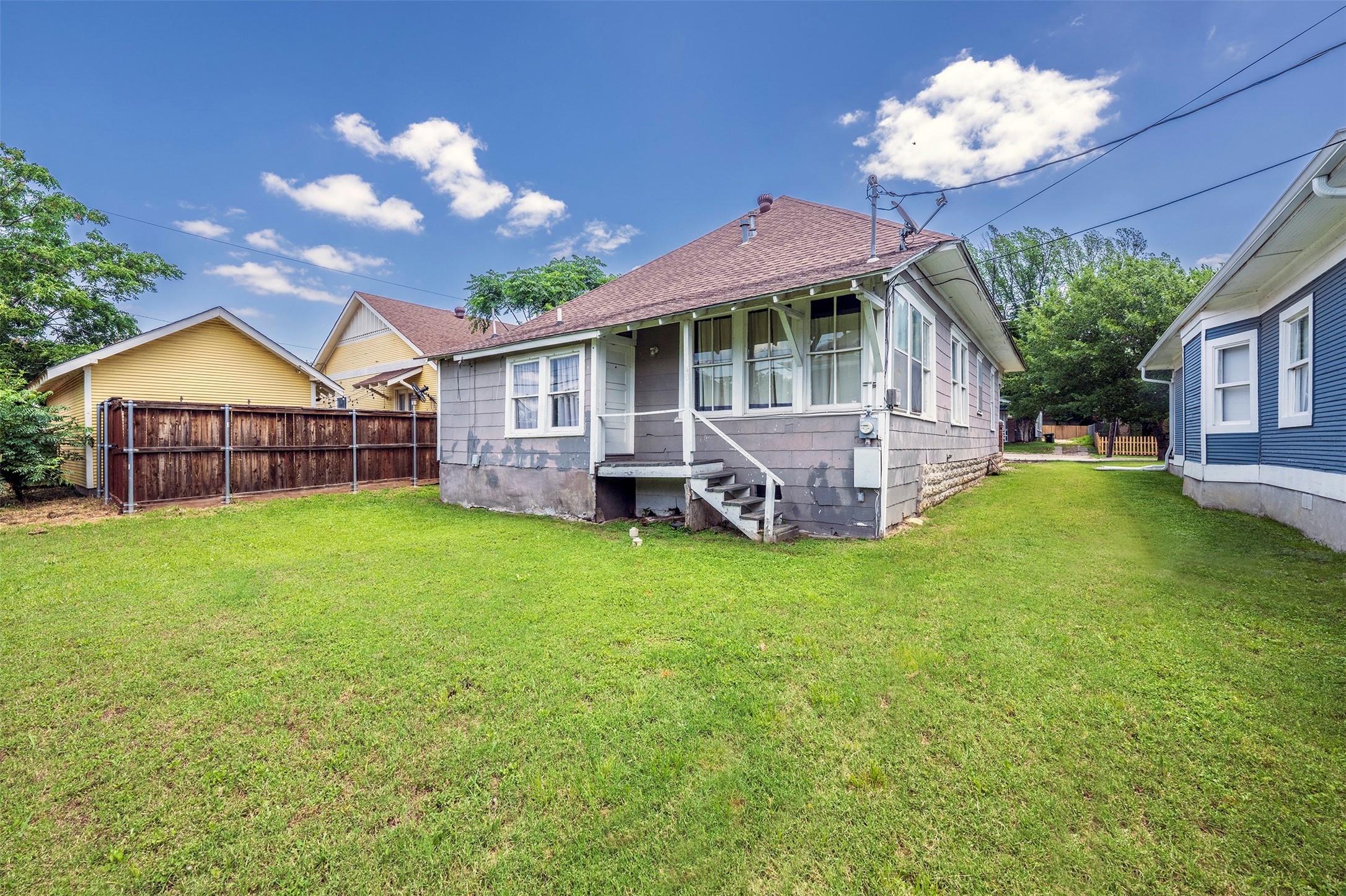 1804 Lipscomb Street Fort Worth TX 76110