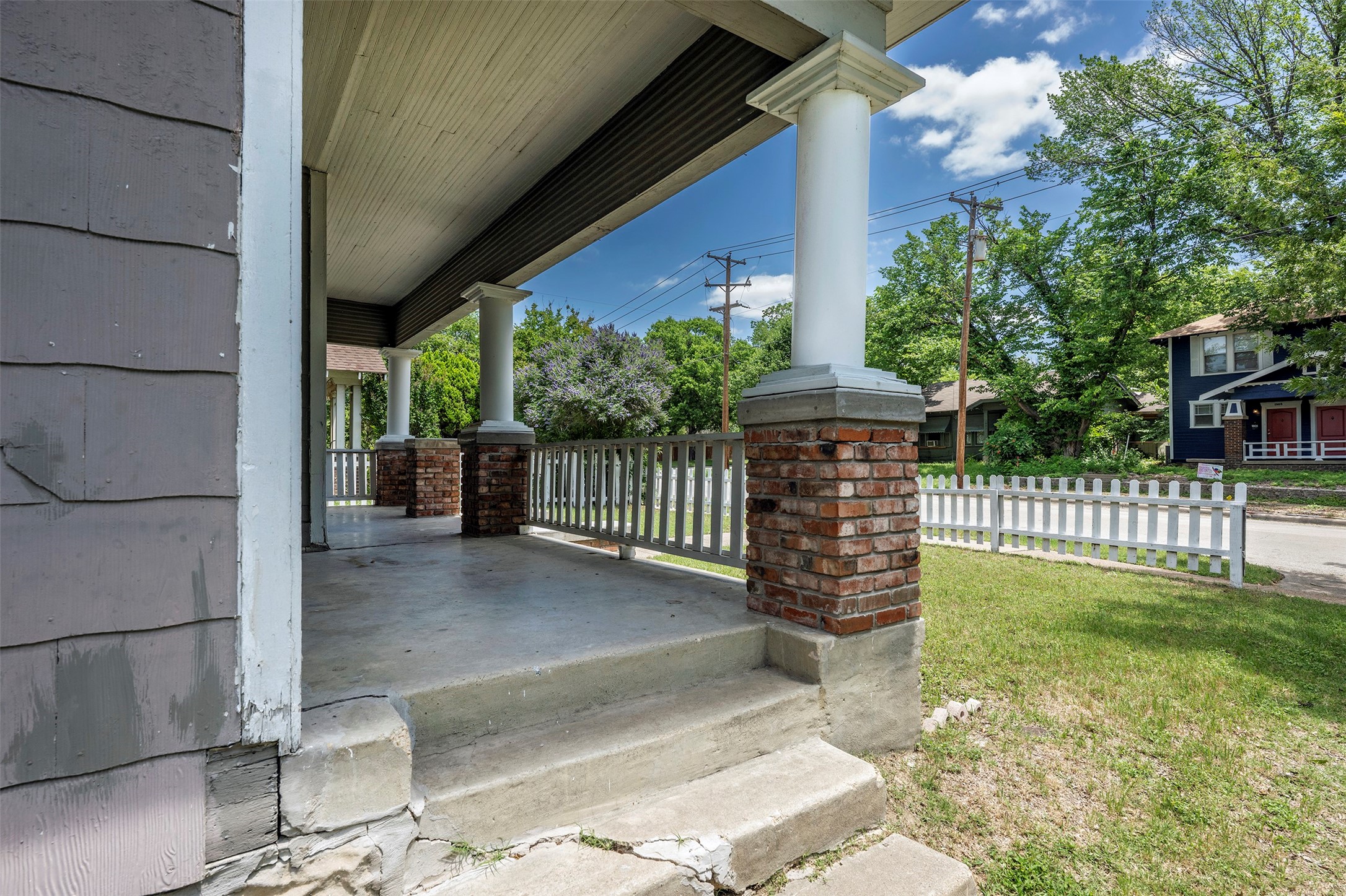 1804 Lipscomb Street Fort Worth TX 76110