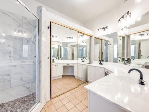 8901 Casa Drive Irving TX 75063