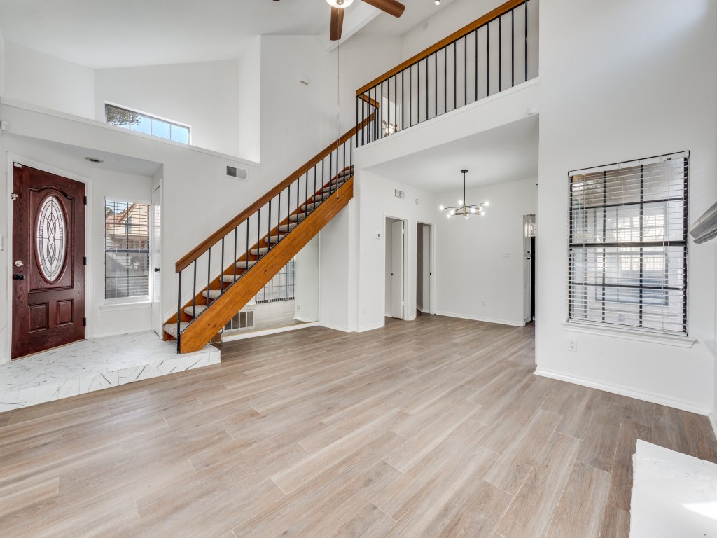 8901 Casa Drive Irving TX 75063