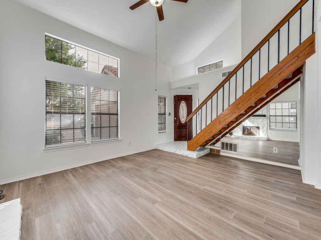 8901 Casa Drive Irving TX 75063