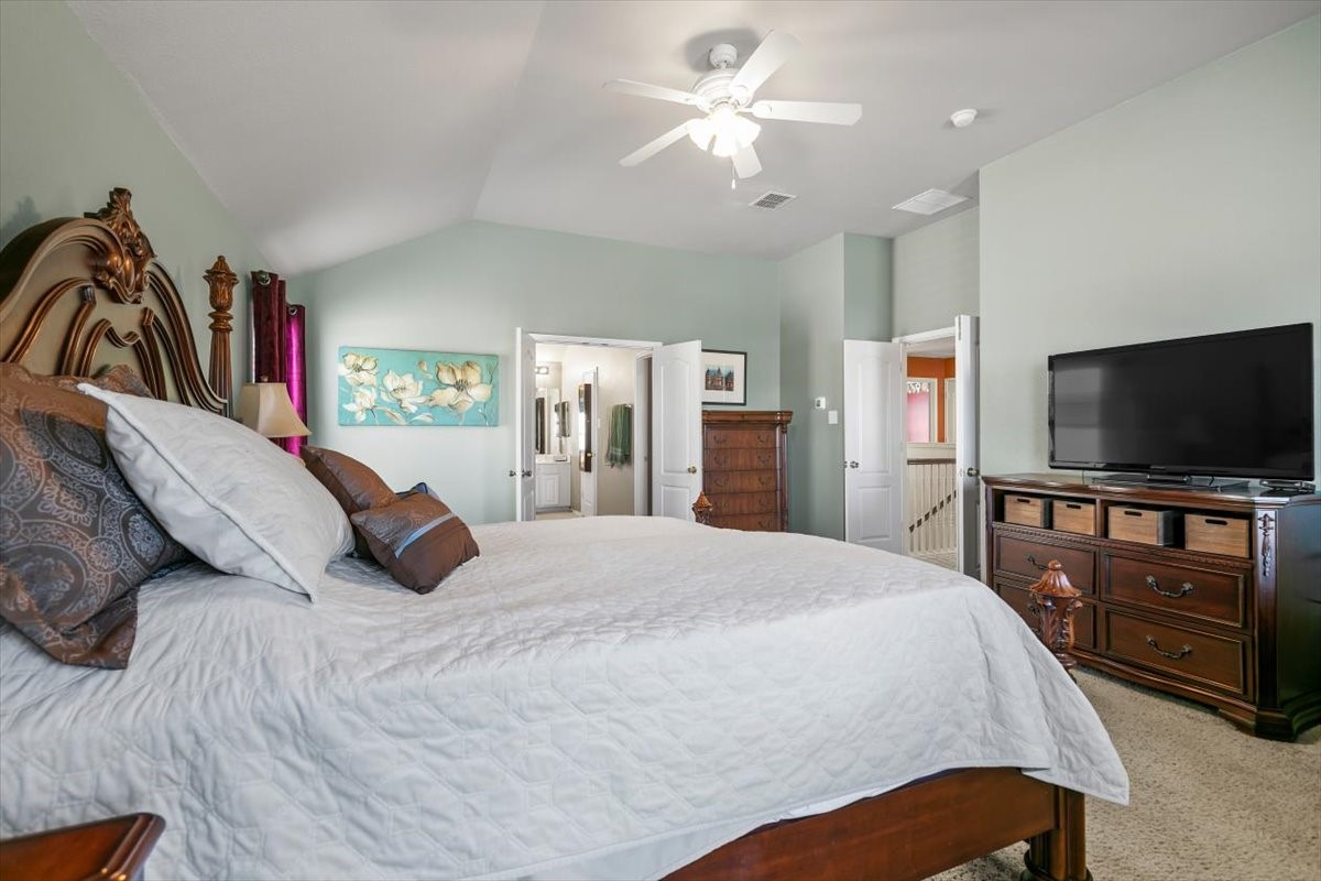 306 Salsbury Drive Euless TX 76040