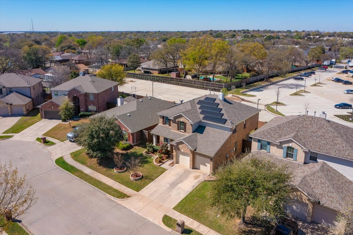 306 Salsbury Drive Euless TX 76040