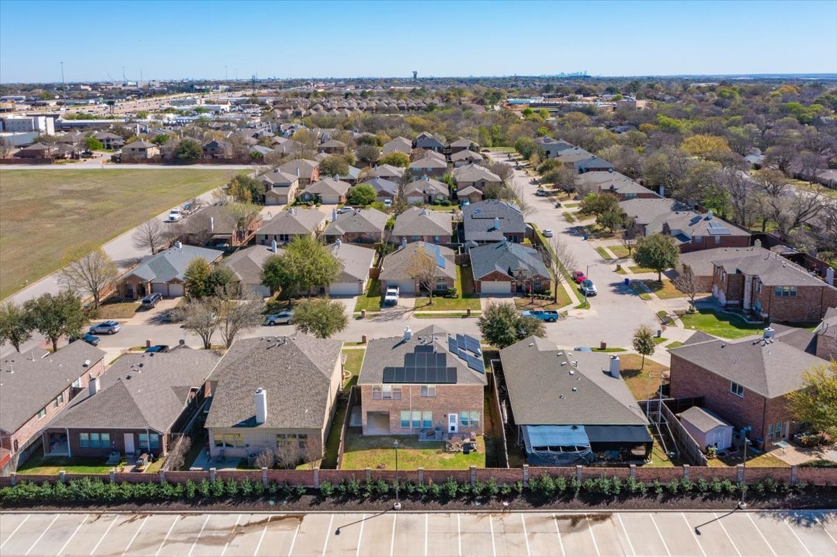 306 Salsbury Drive Euless TX 76040