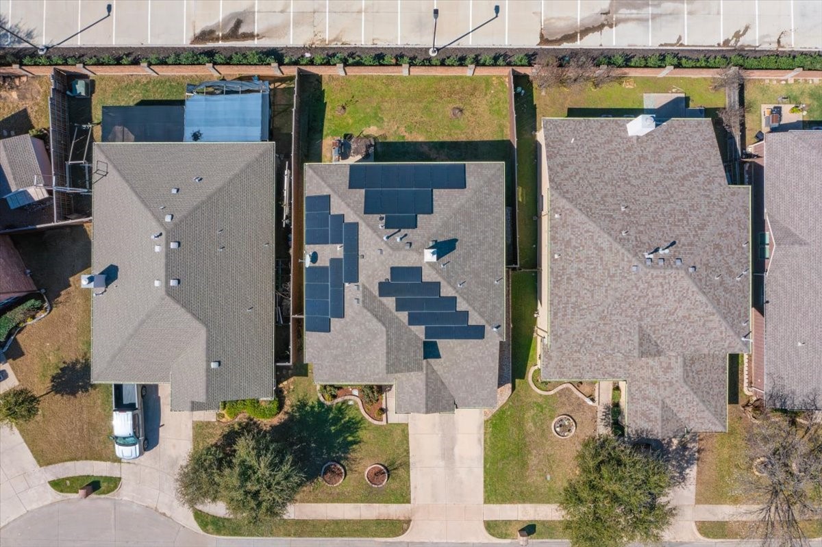 306 Salsbury Drive Euless TX 76040