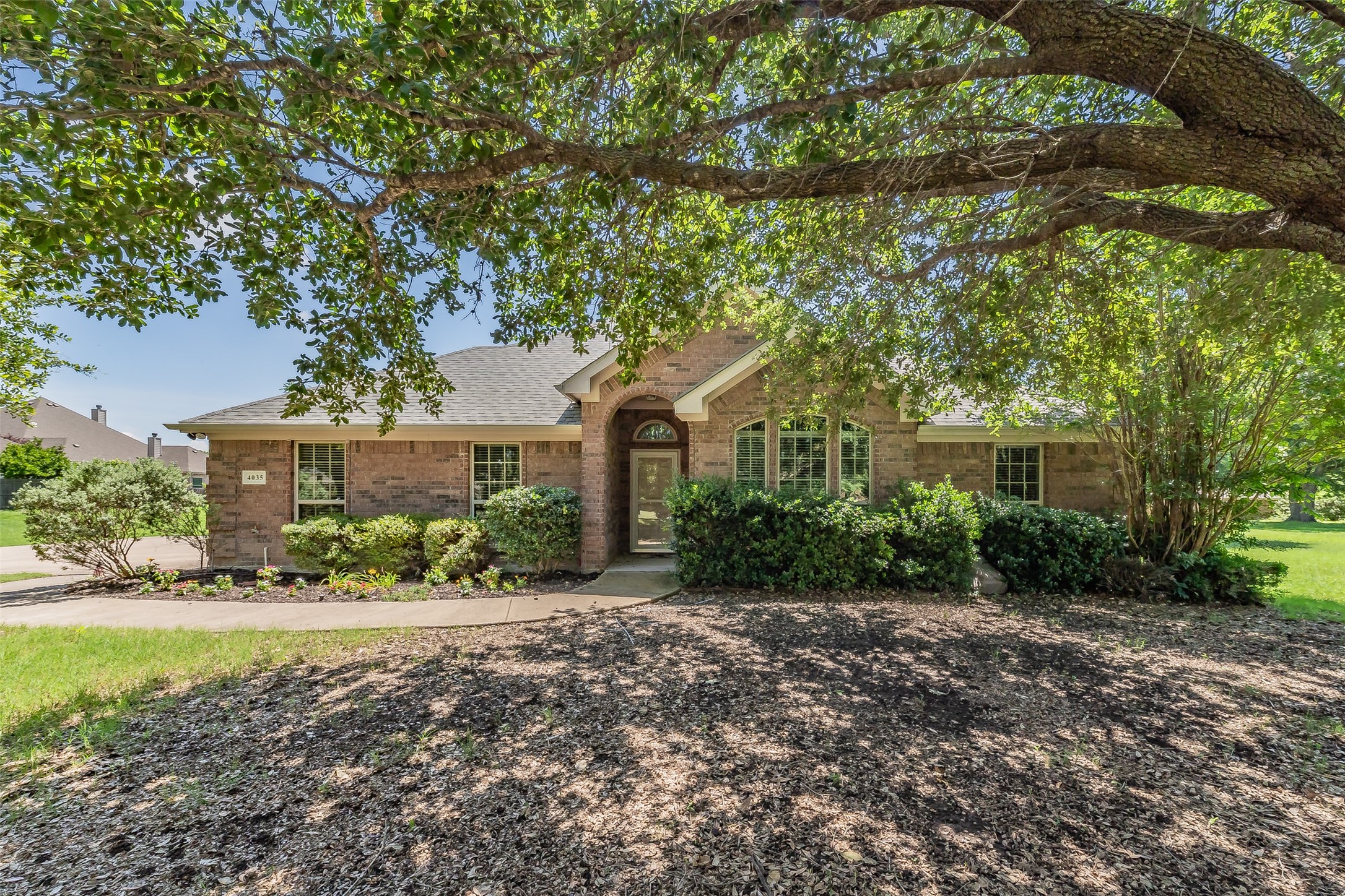 4035 Palomino Drive Benbrook TX 76116