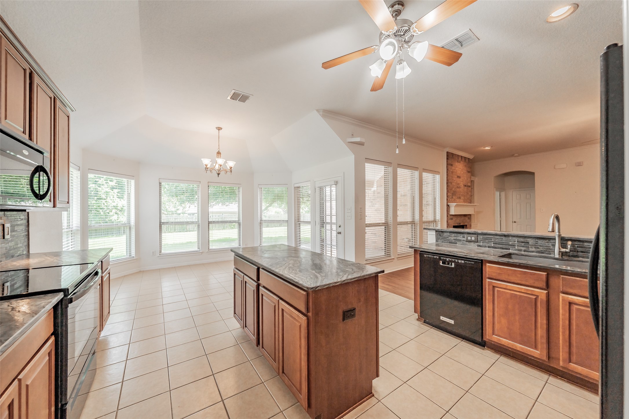 4035 Palomino Drive Benbrook TX 76116
