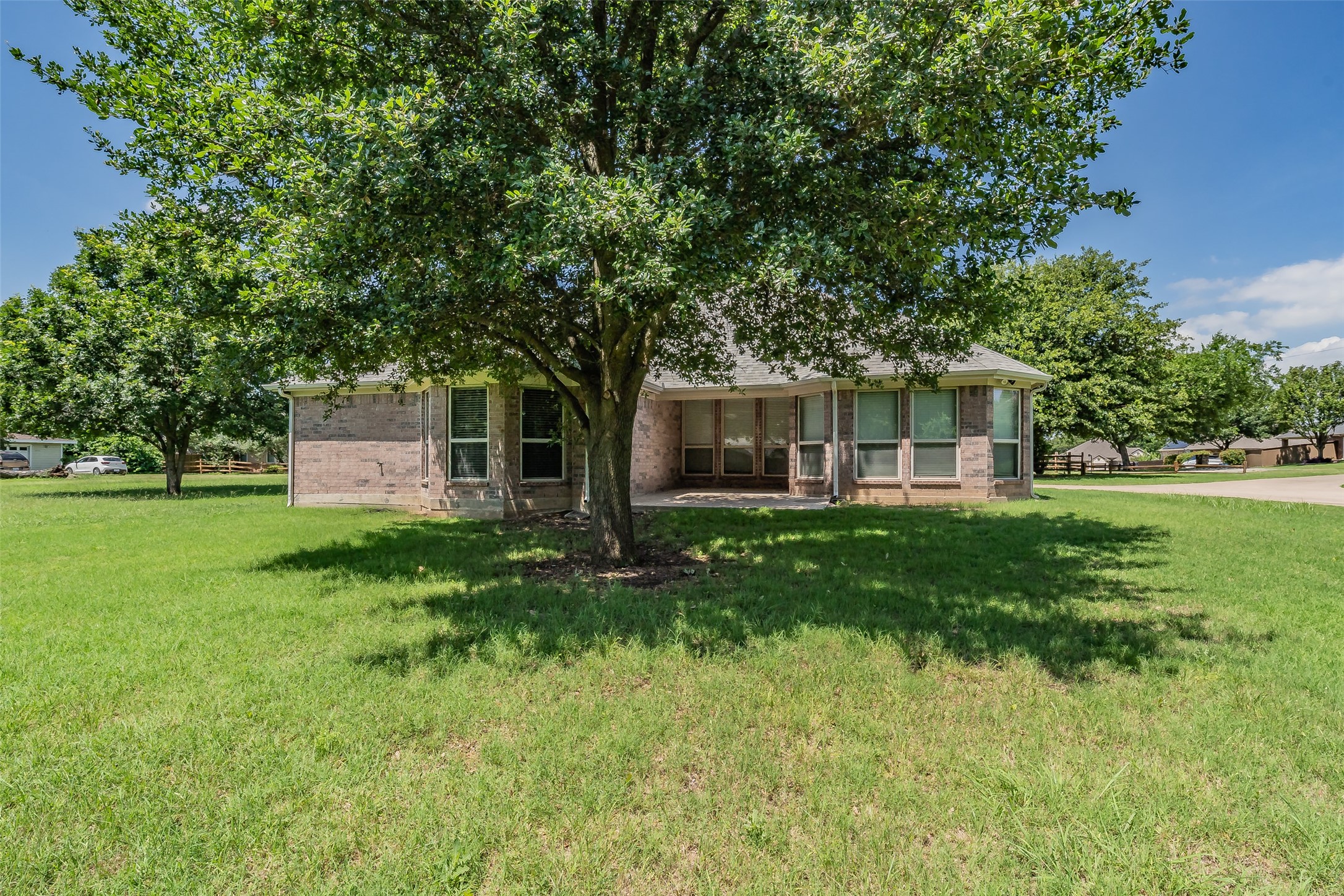 4035 Palomino Drive Benbrook TX 76116