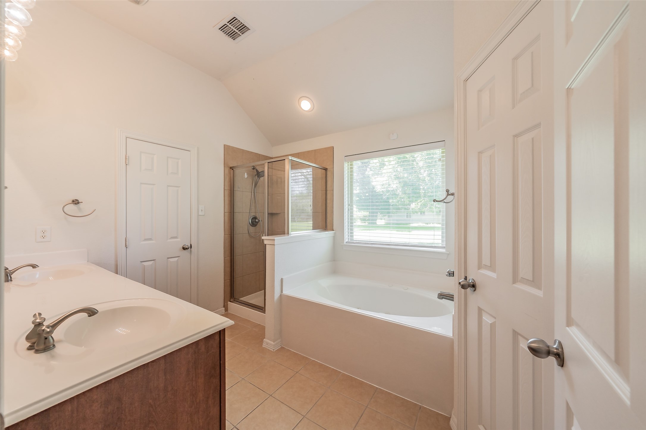 4035 Palomino Drive Benbrook TX 76116