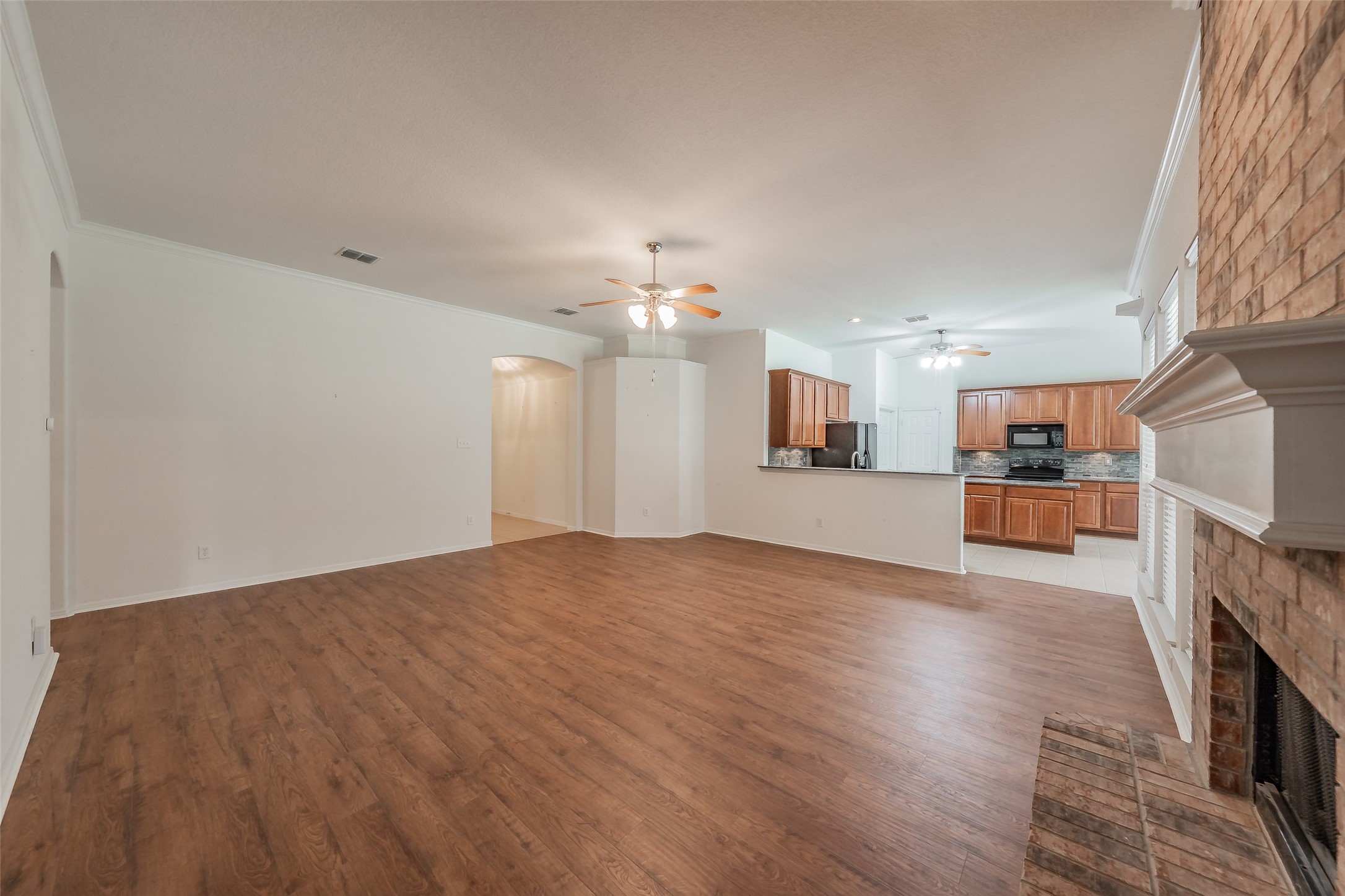 4035 Palomino Drive Benbrook TX 76116