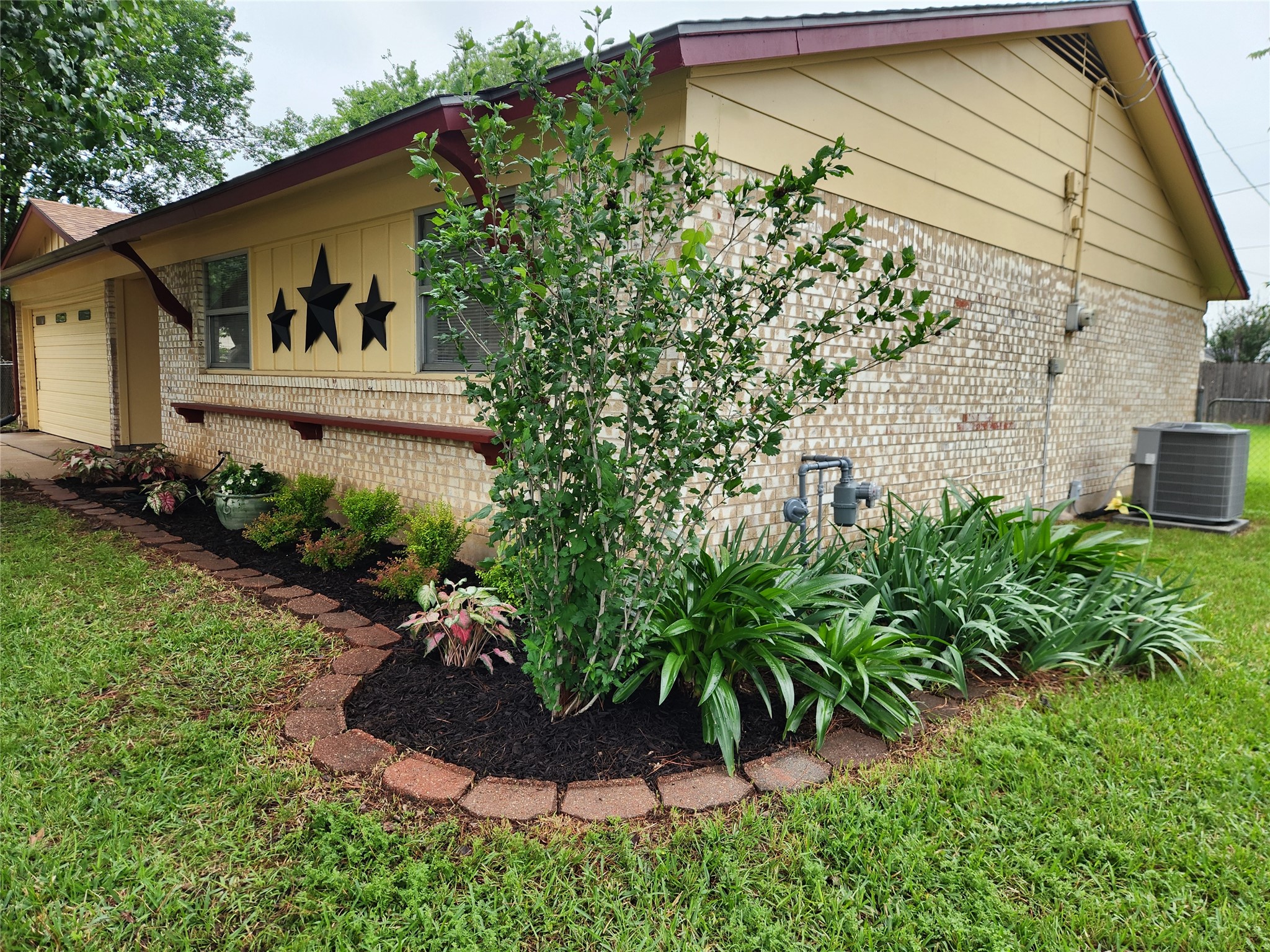 417 Wallace Drive Crowley TX 76036