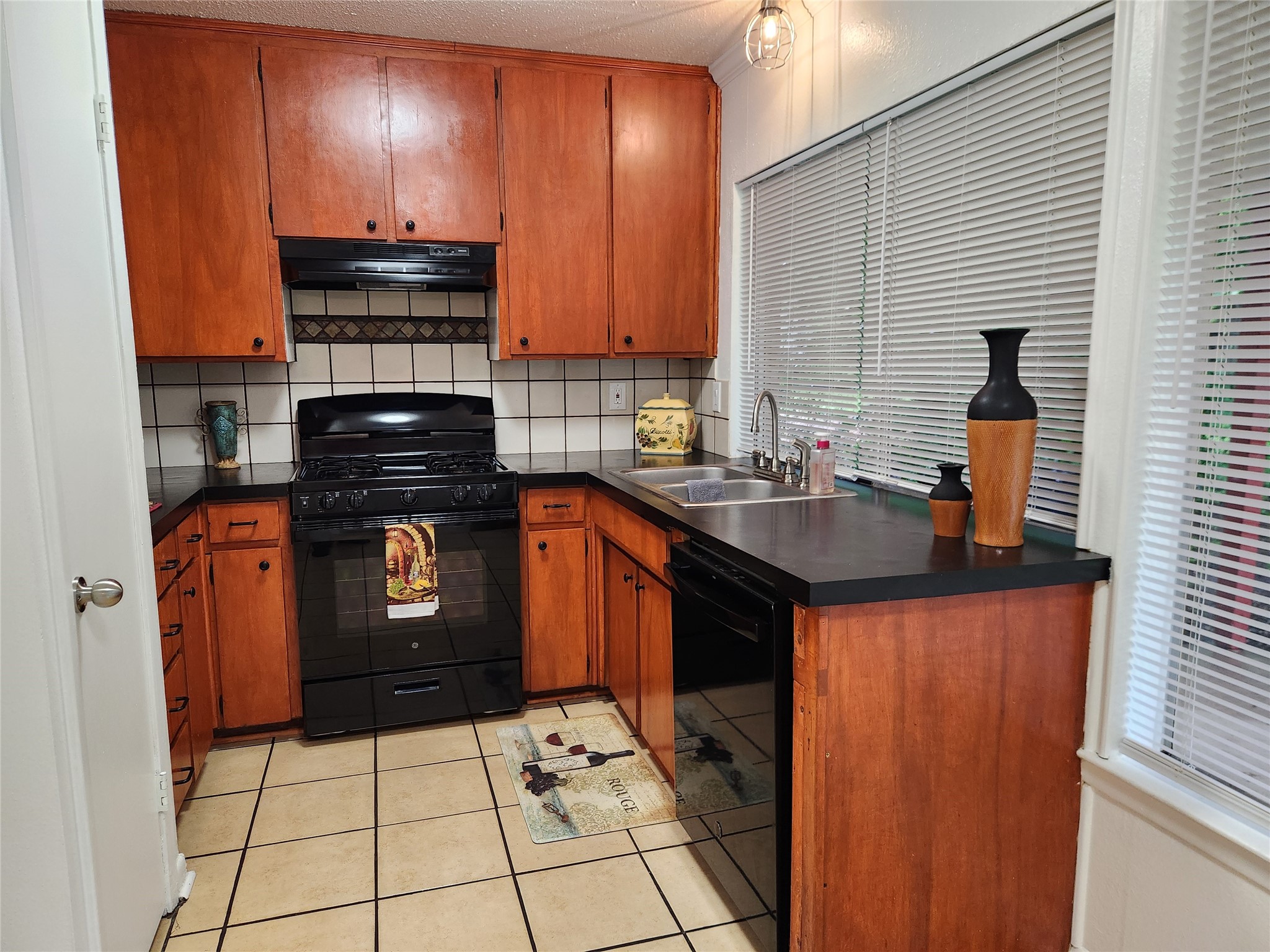 417 Wallace Drive Crowley TX 76036