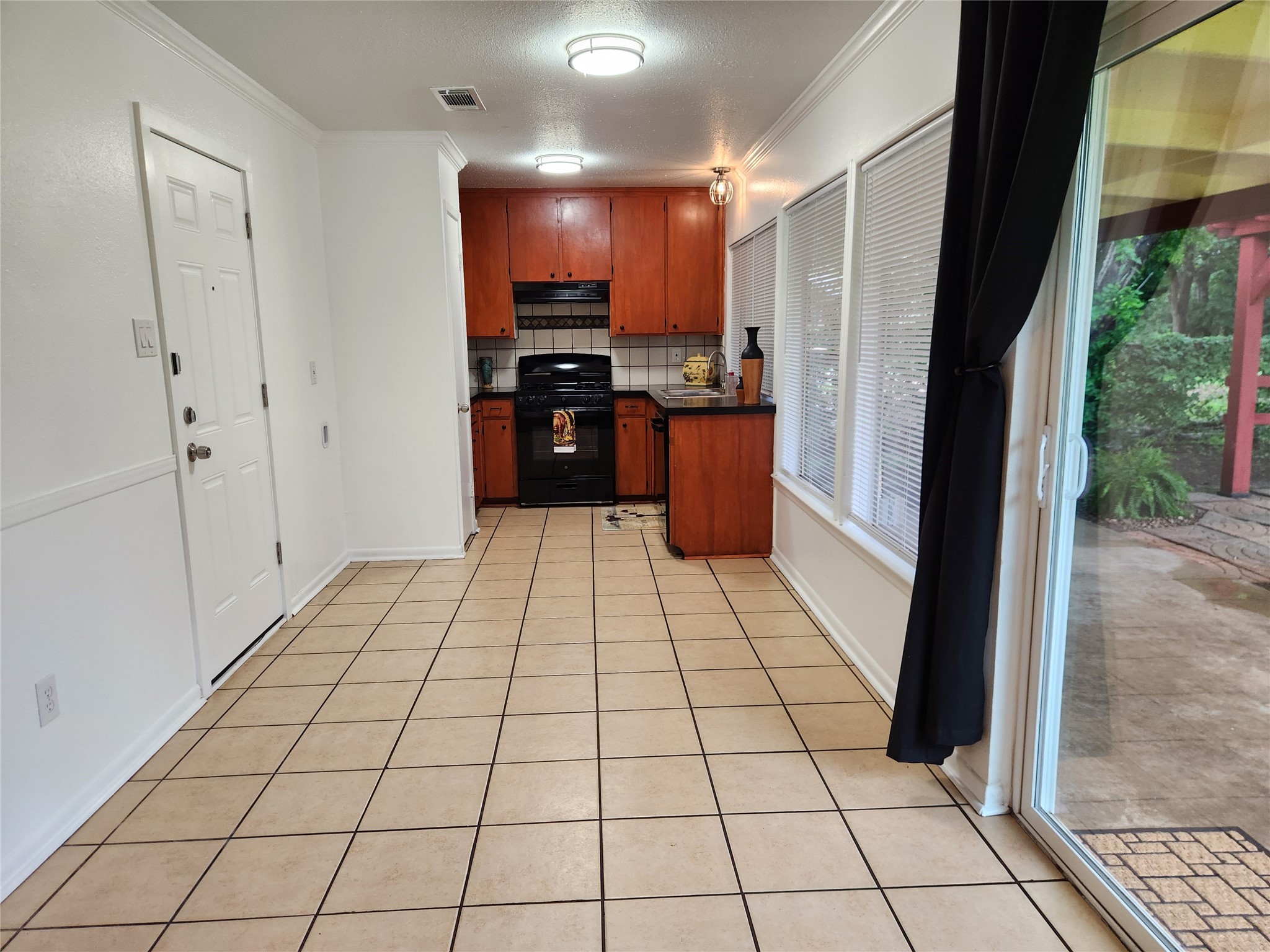 417 Wallace Drive Crowley TX 76036