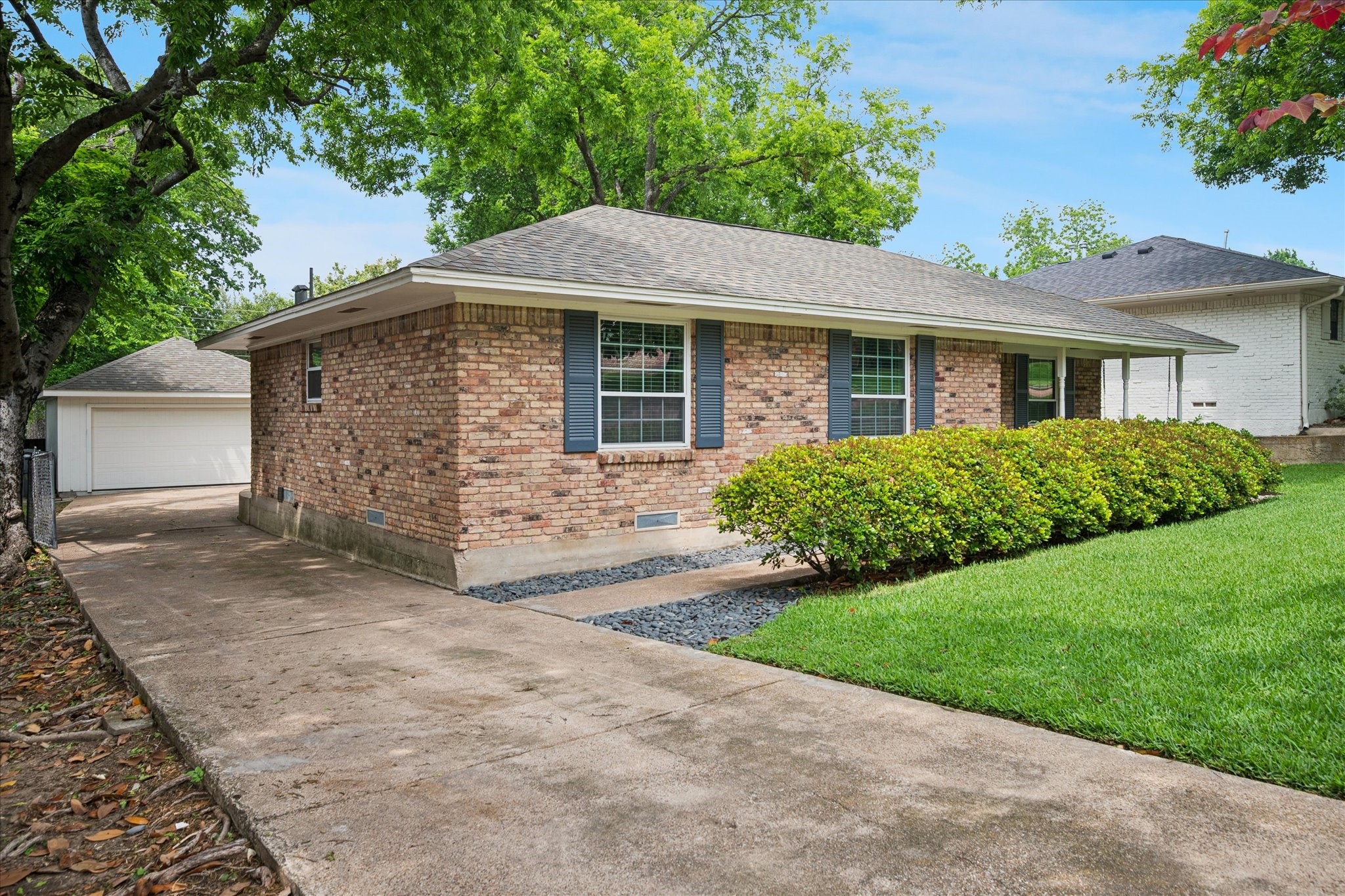 10025 Lanshire Drive Dallas TX 75238