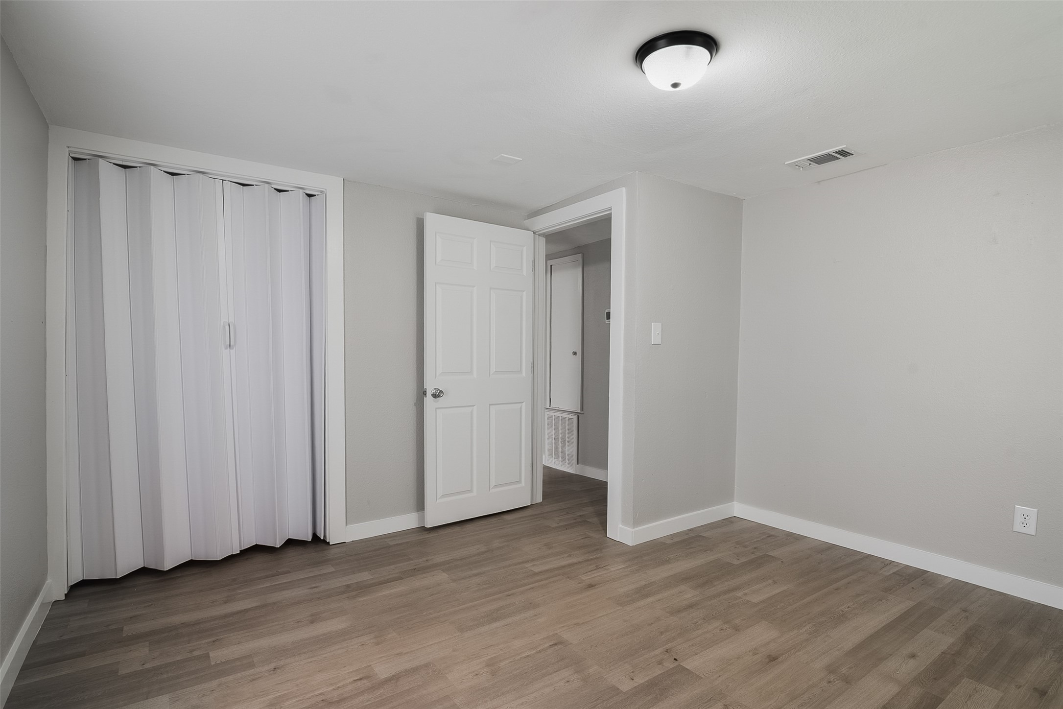 627 E Pacific Street Sherman TX 75090