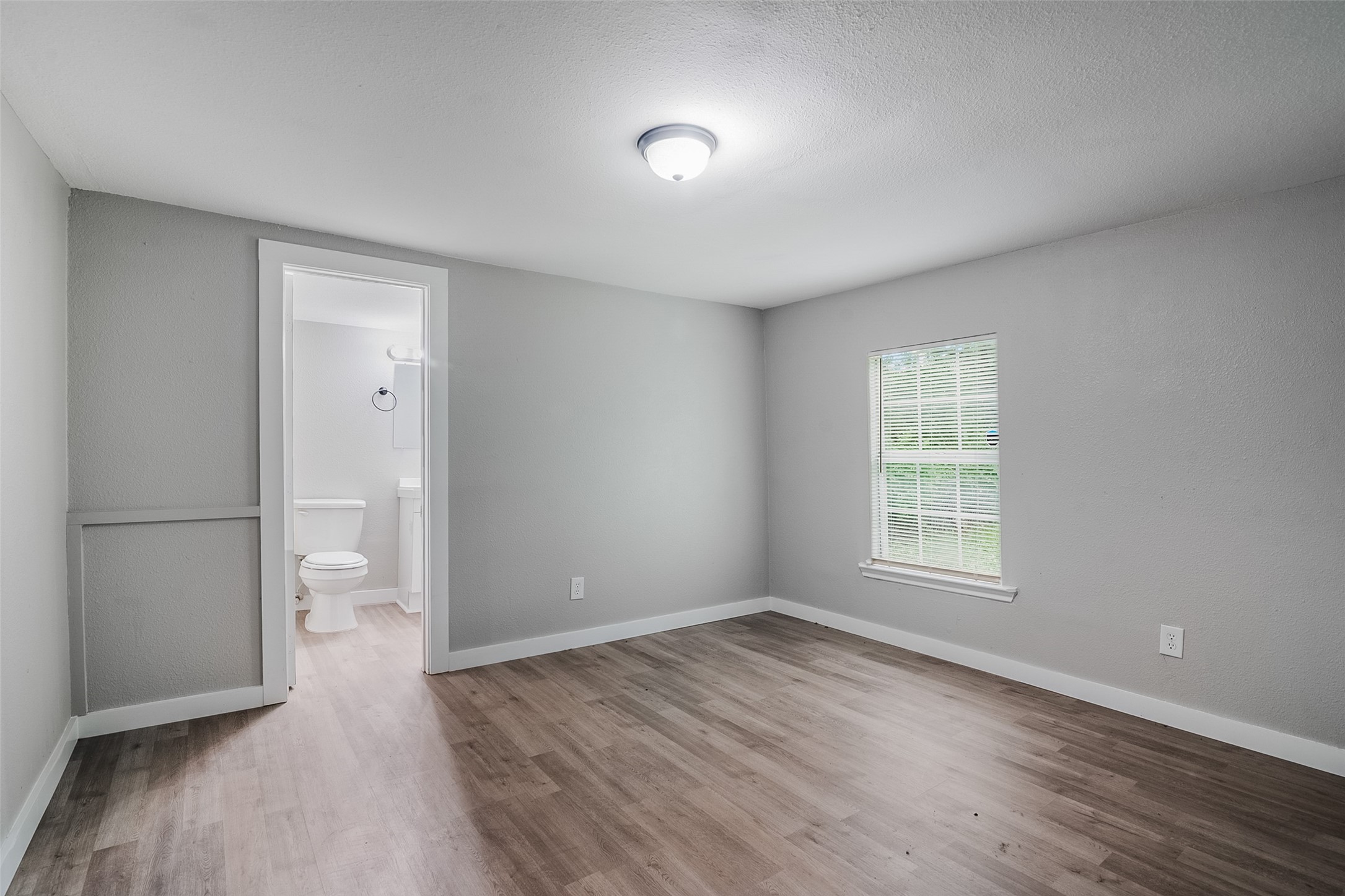 627 E Pacific Street Sherman TX 75090