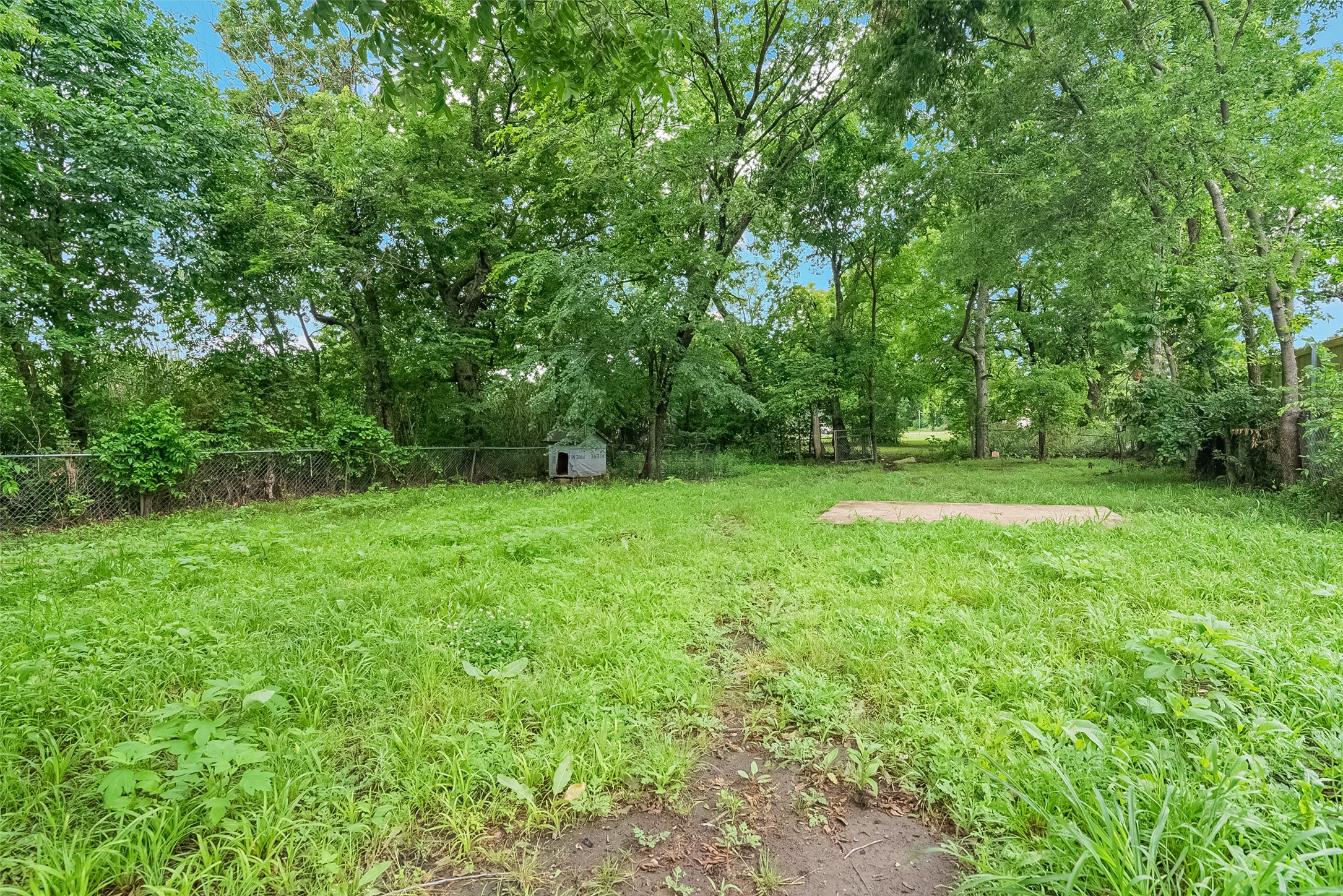 627 E Pacific Street Sherman TX 75090