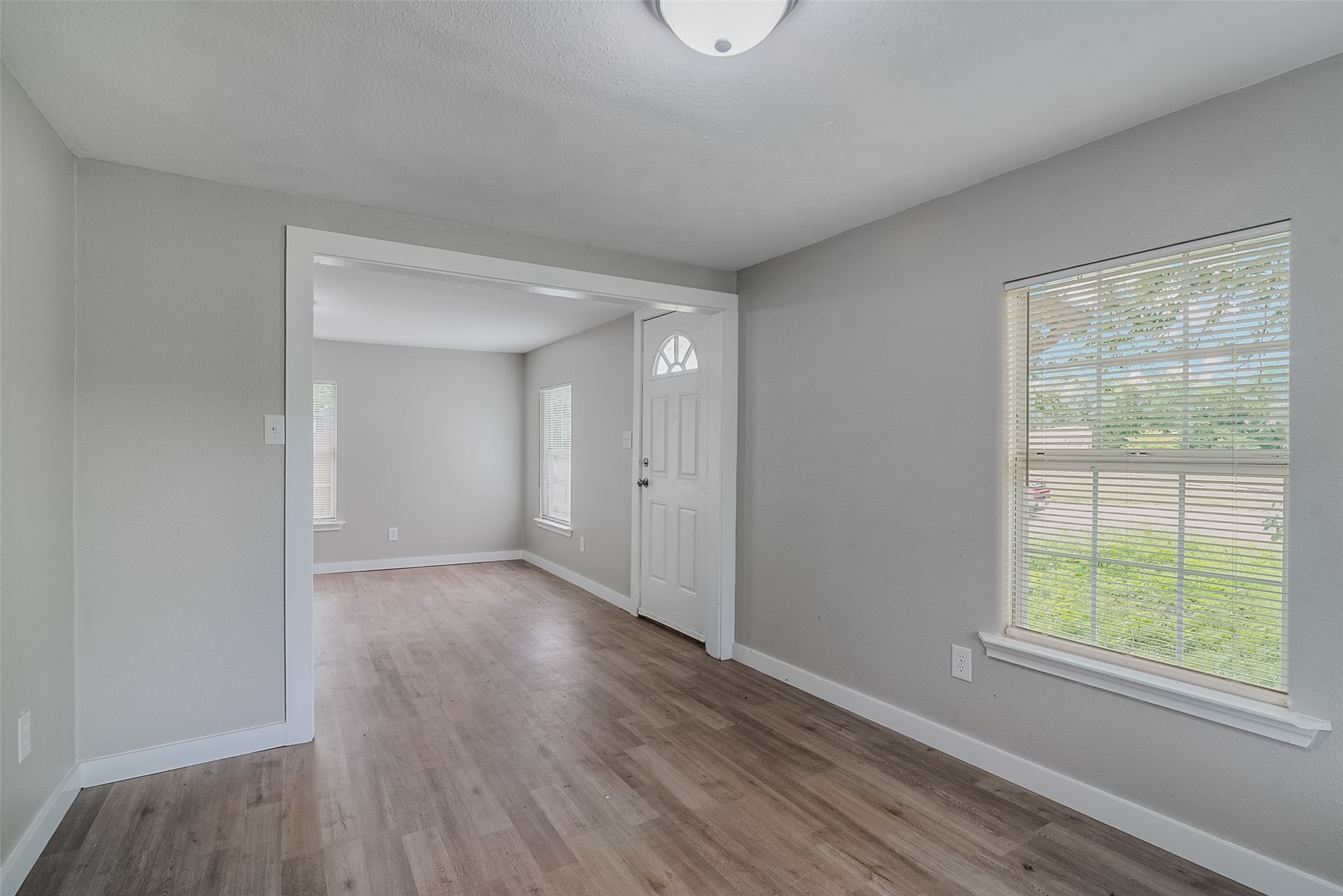 627 E Pacific Street Sherman TX 75090