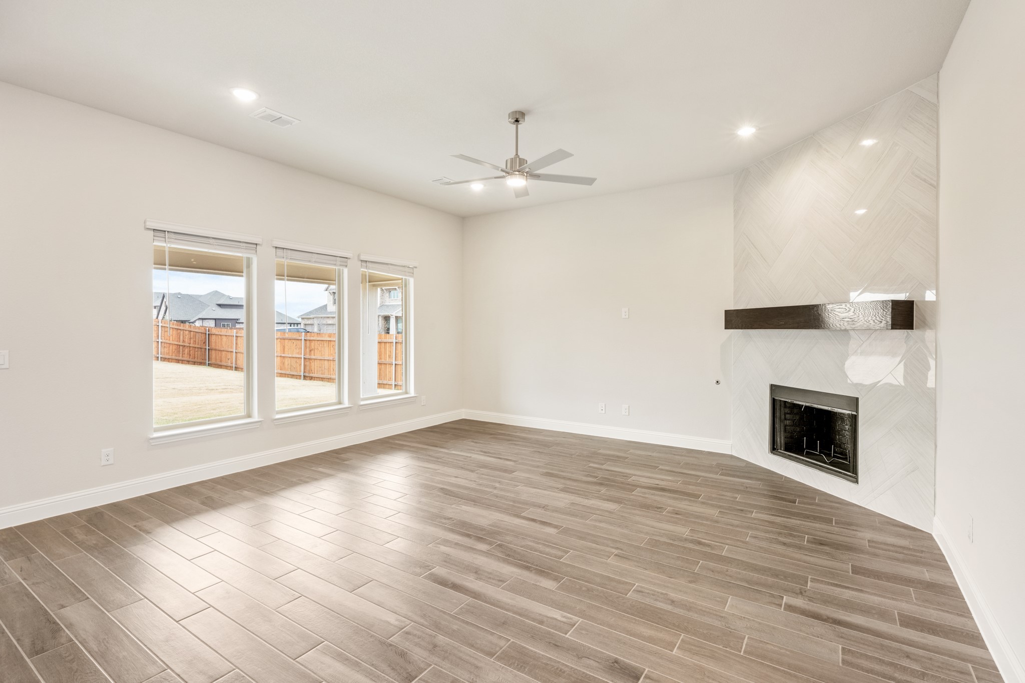 651 Sirius Drive Waxahachie TX 75165