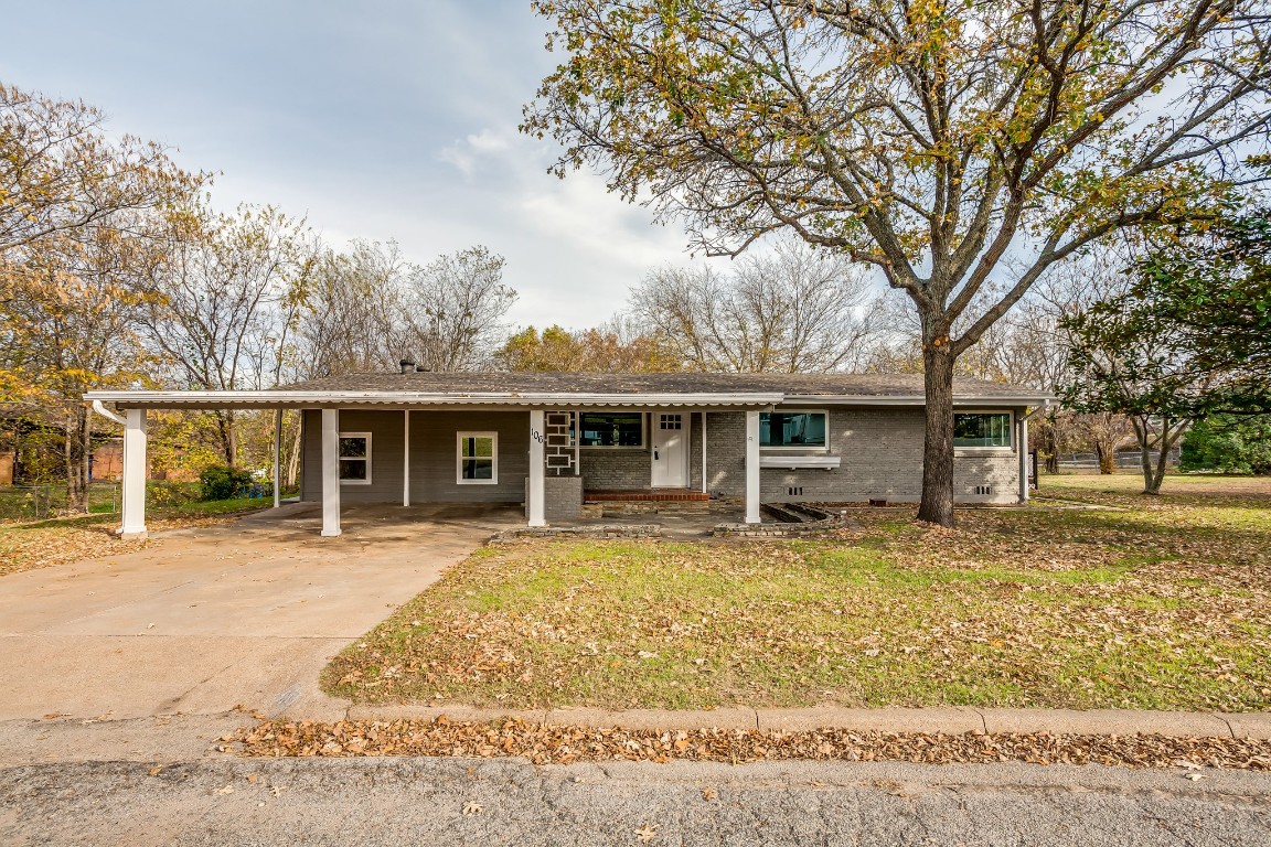 106 Harmon Street Weatherford TX 76086