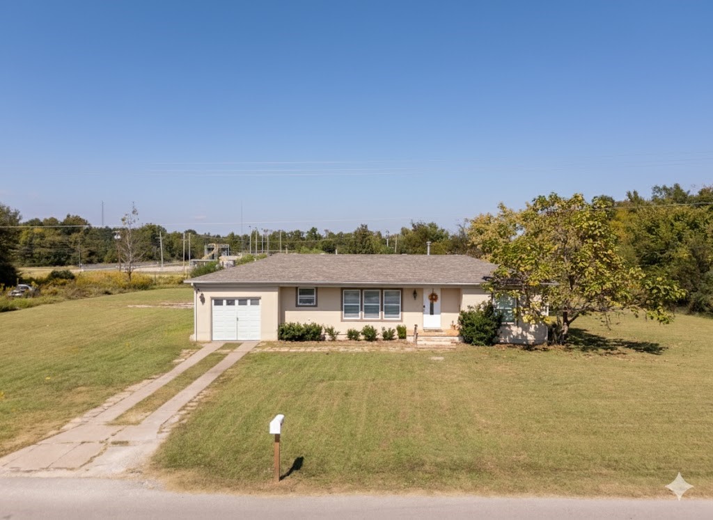 429 E Ohio Street Van TX 75790