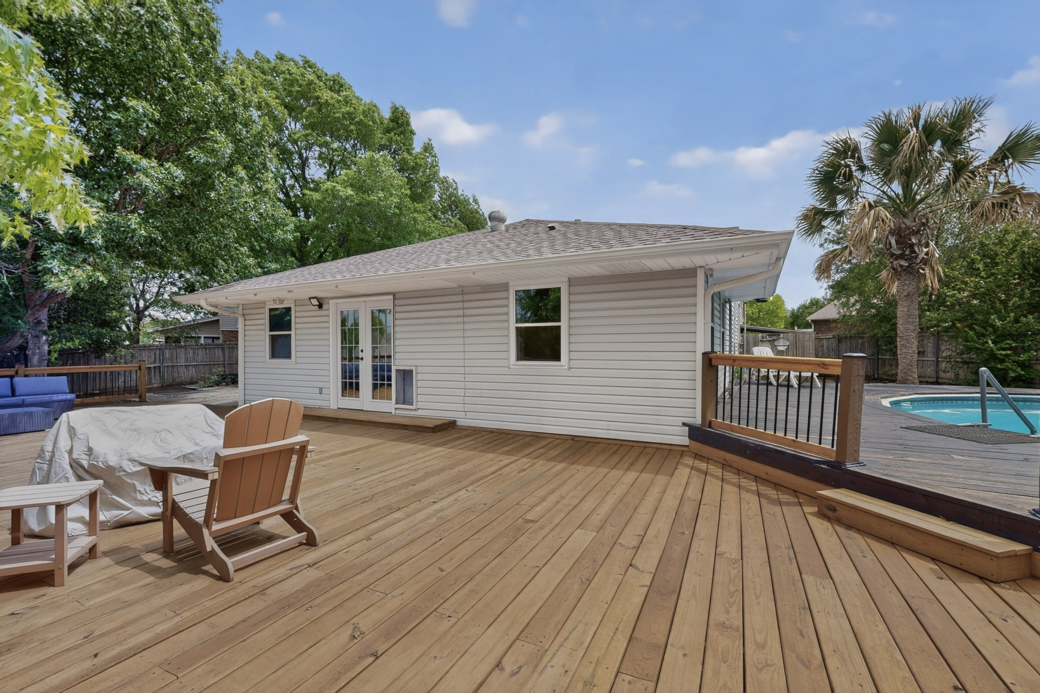 417 Creekmeadow Lane Lewisville TX 75067