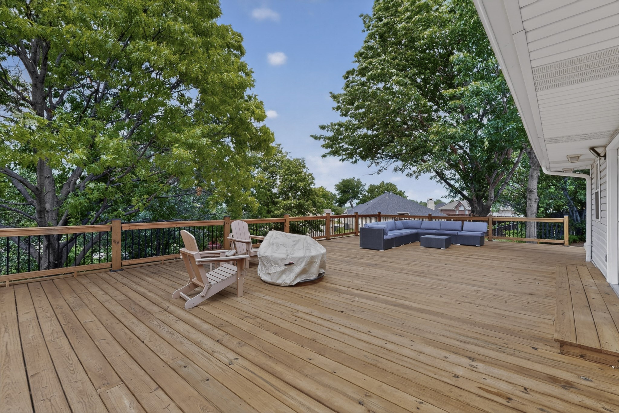 417 Creekmeadow Lane Lewisville TX 75067