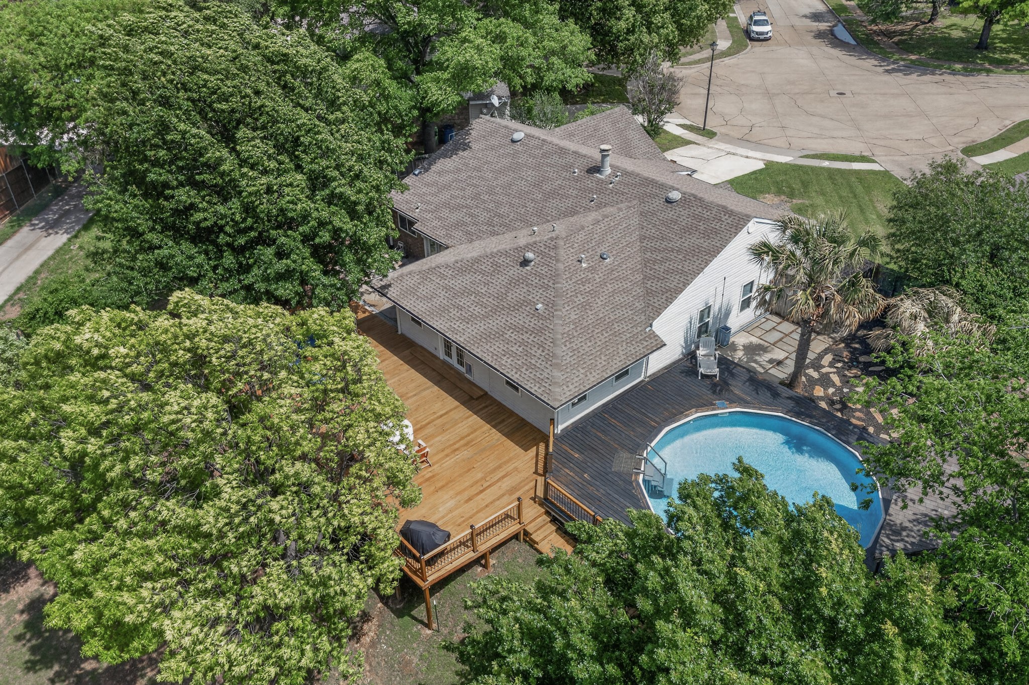 417 Creekmeadow Lane Lewisville TX 75067