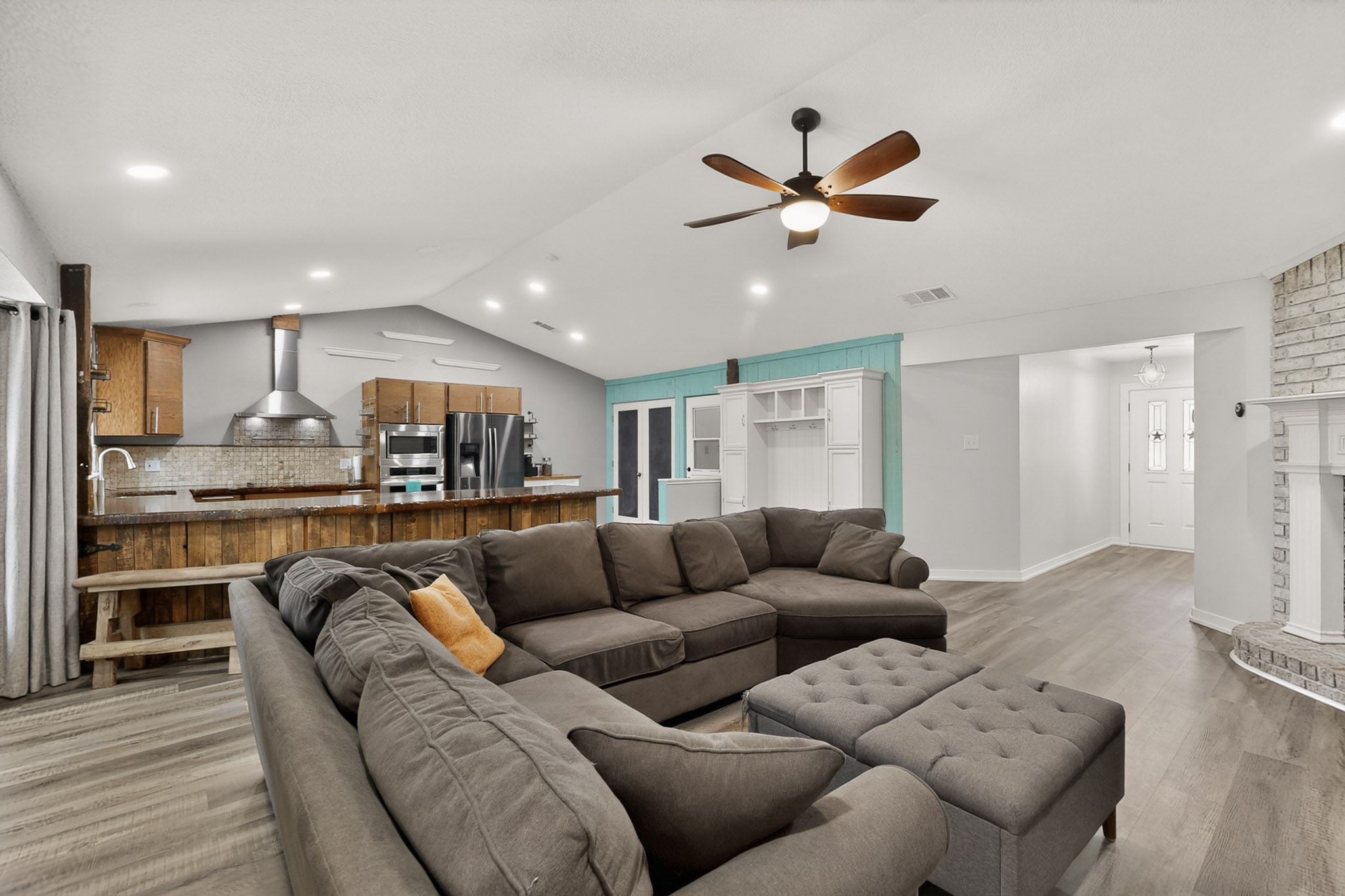 417 Creekmeadow Lane Lewisville TX 75067