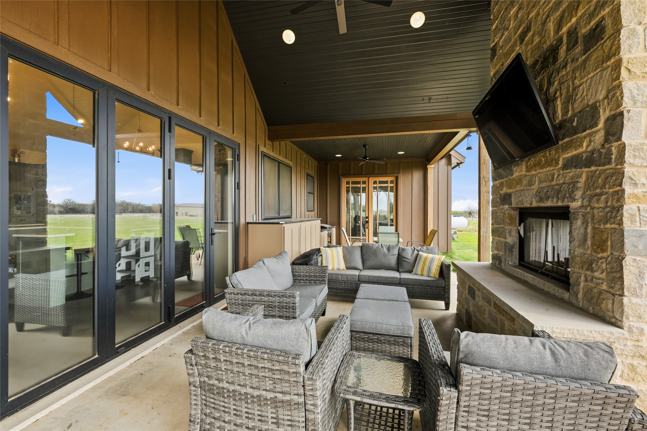 3988 Lake Valley Road Sunset TX 76270