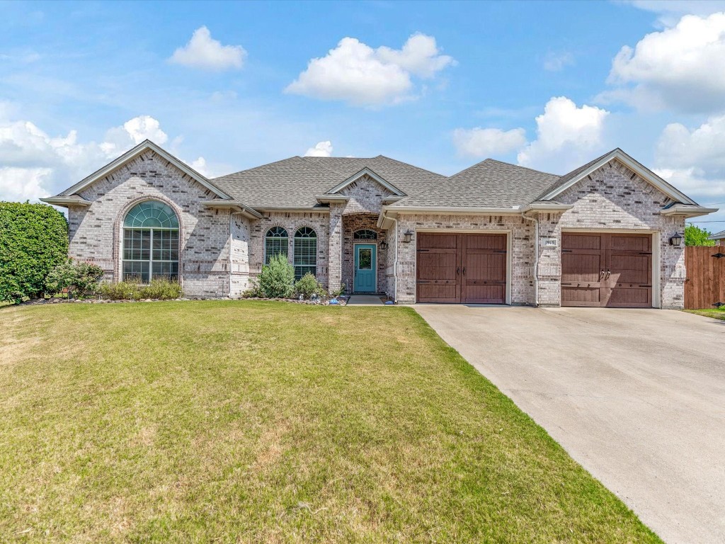1915 Windsor Place Court Arlington TX 76015