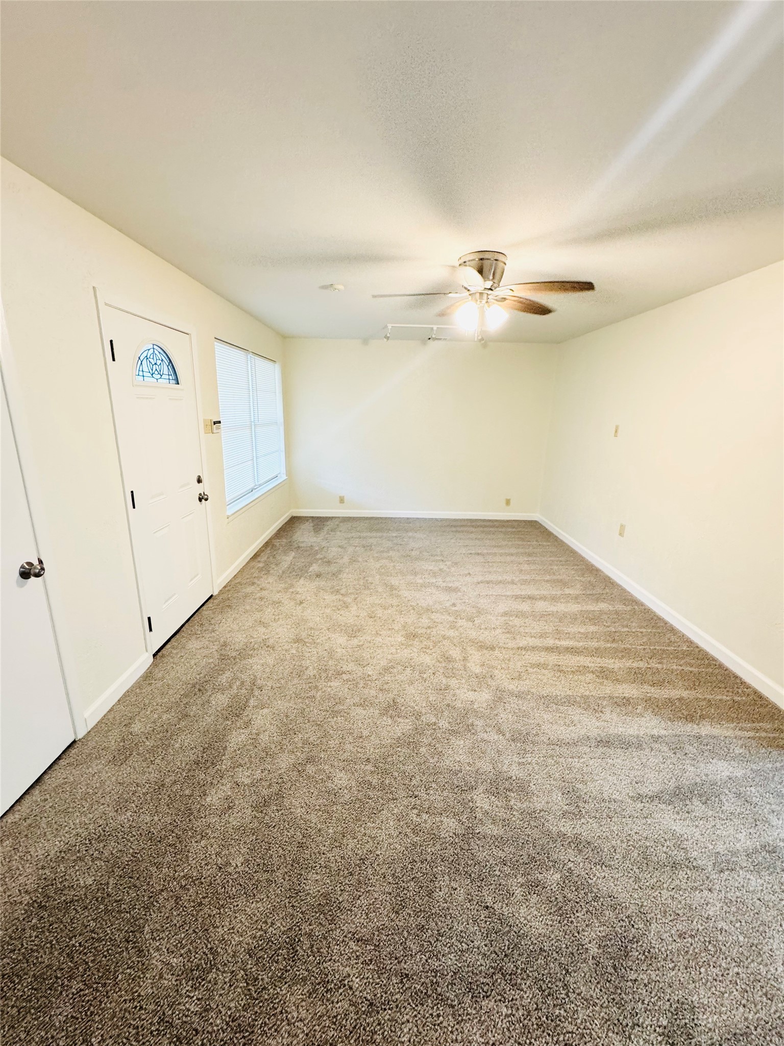 2803 Lockhart Avenue Dallas TX 75228