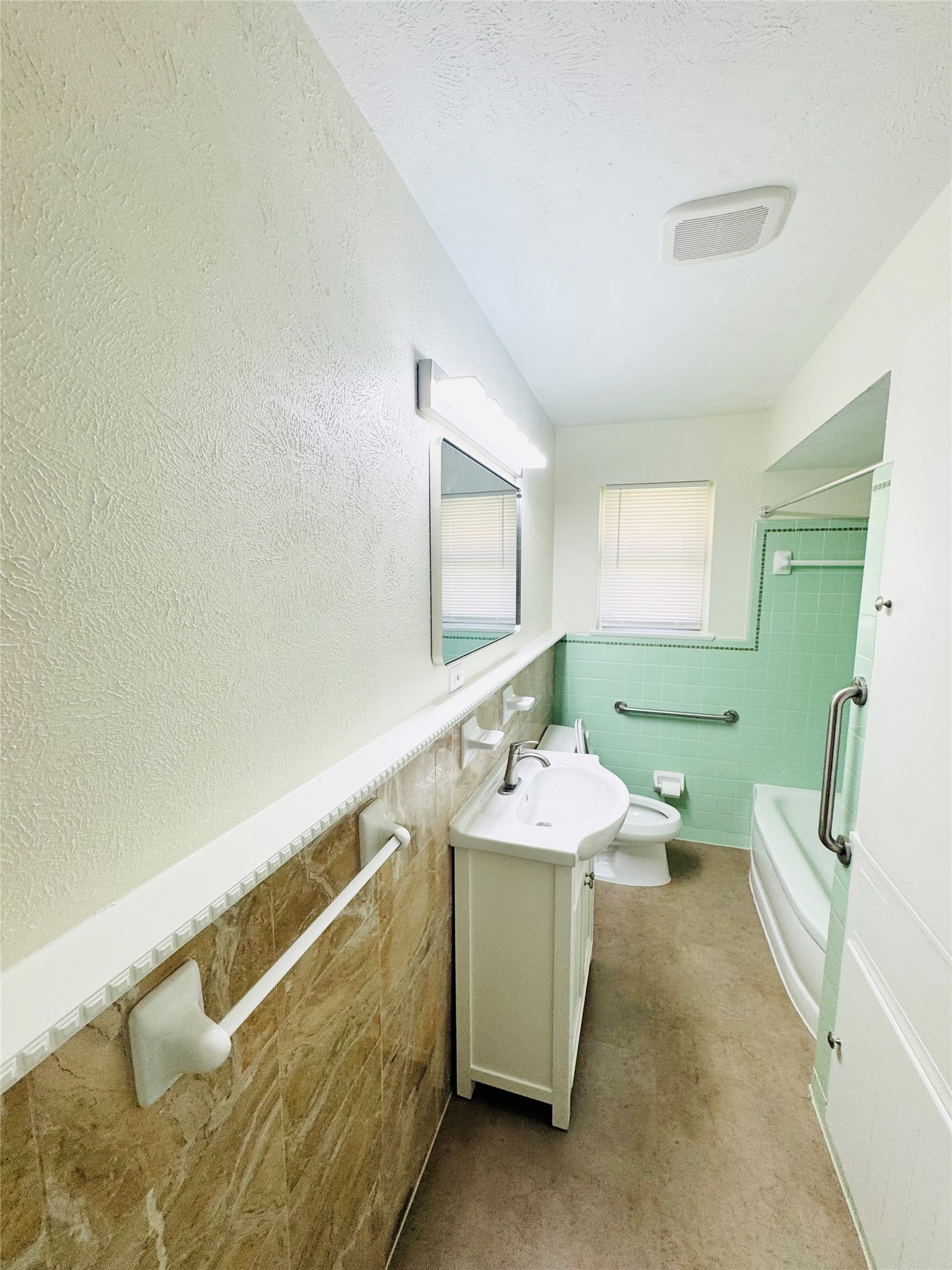 2803 Lockhart Avenue Dallas TX 75228