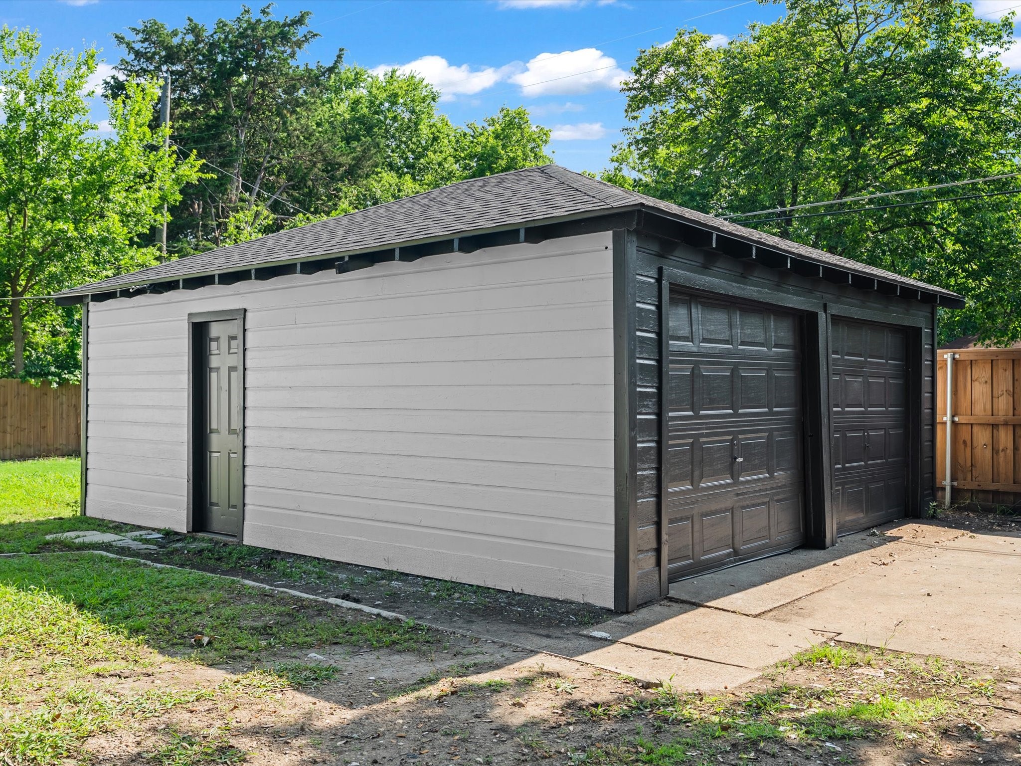 2101 Skillman Drive Garland TX 75041