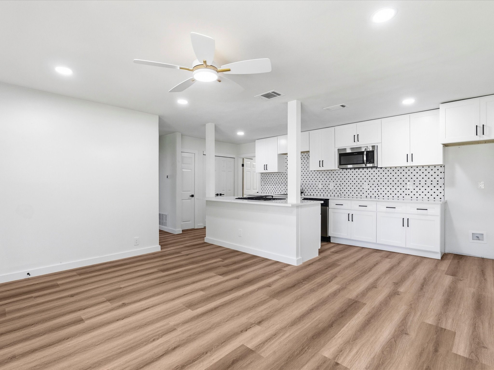 2101 Skillman Drive Garland TX 75041