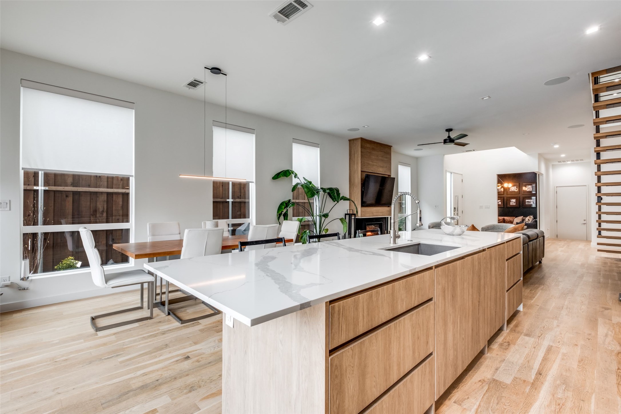 6113 Hudson Street Dallas TX 75206