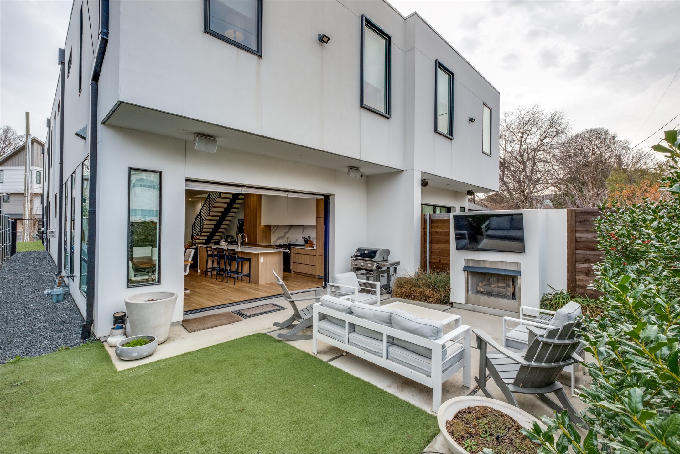 6113 Hudson Street Dallas TX 75206