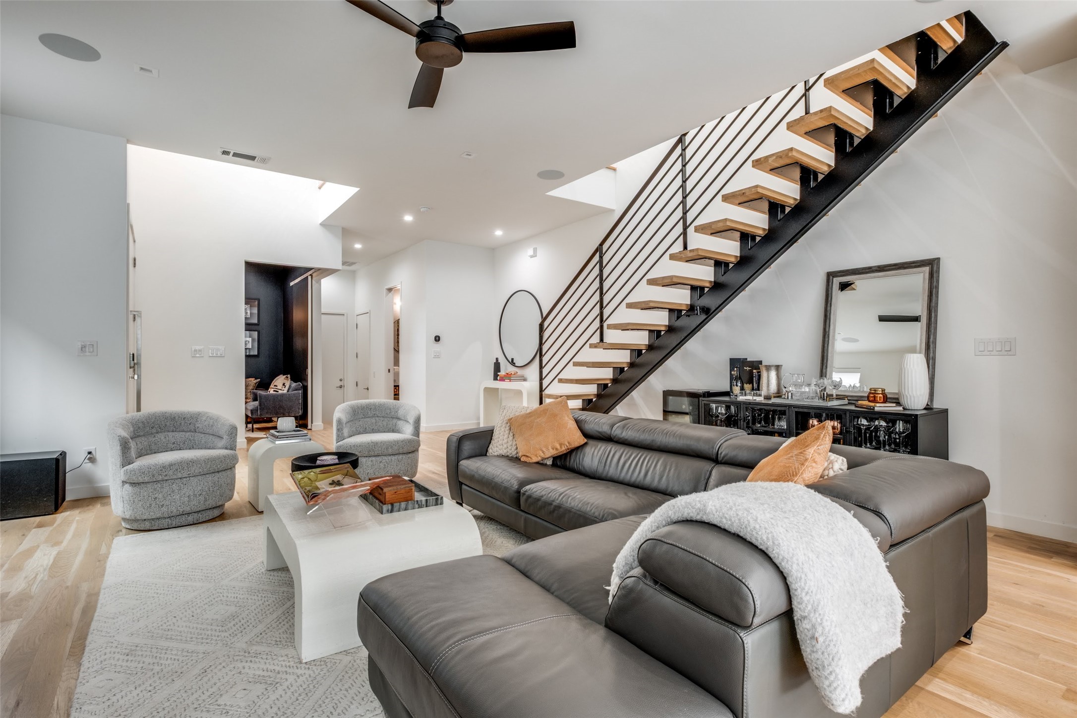 6113 Hudson Street Dallas TX 75206