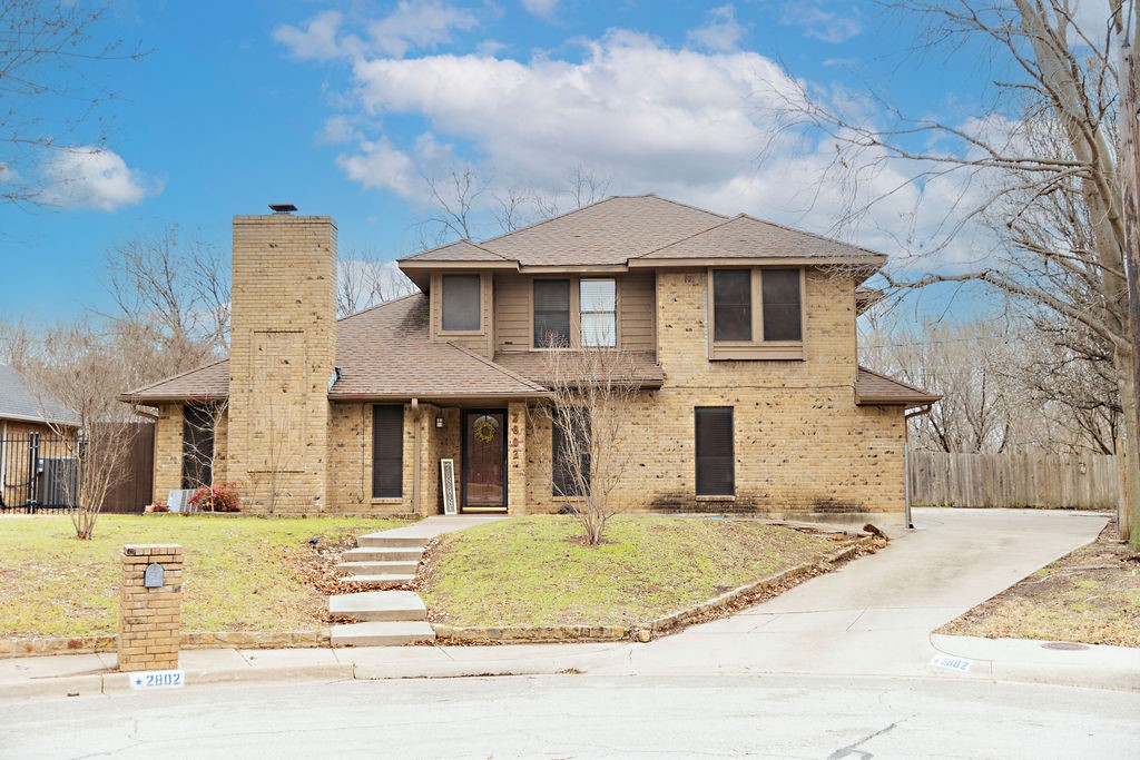 2802 N Creekwood Drive Grapevine TX 76051