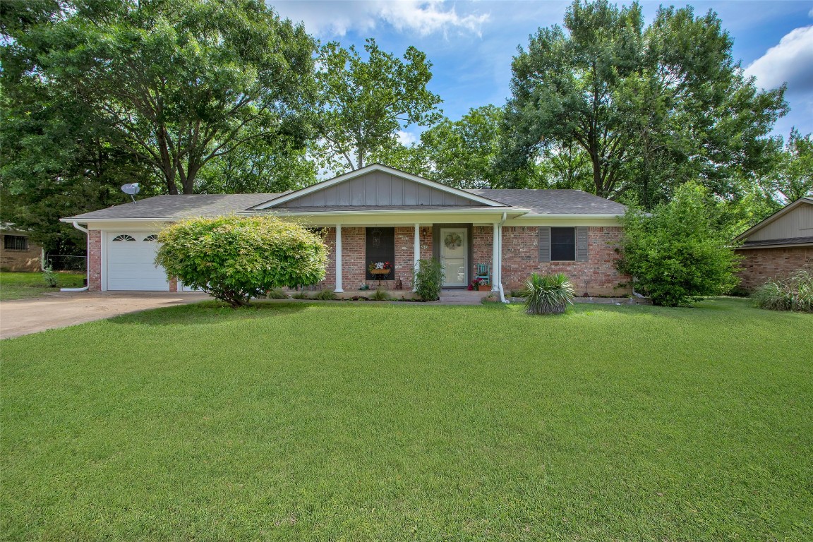 2405 Ridgewood Drive Sherman TX 75092