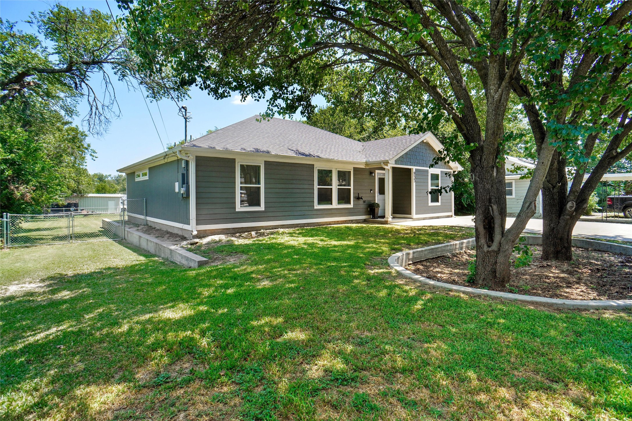 955 N Mccart Street Stephenville TX 76401