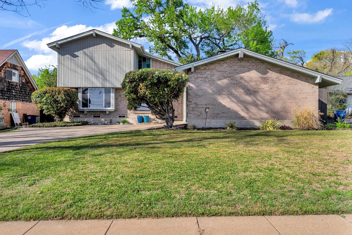 8929 Woodshore Drive Dallas TX 75243