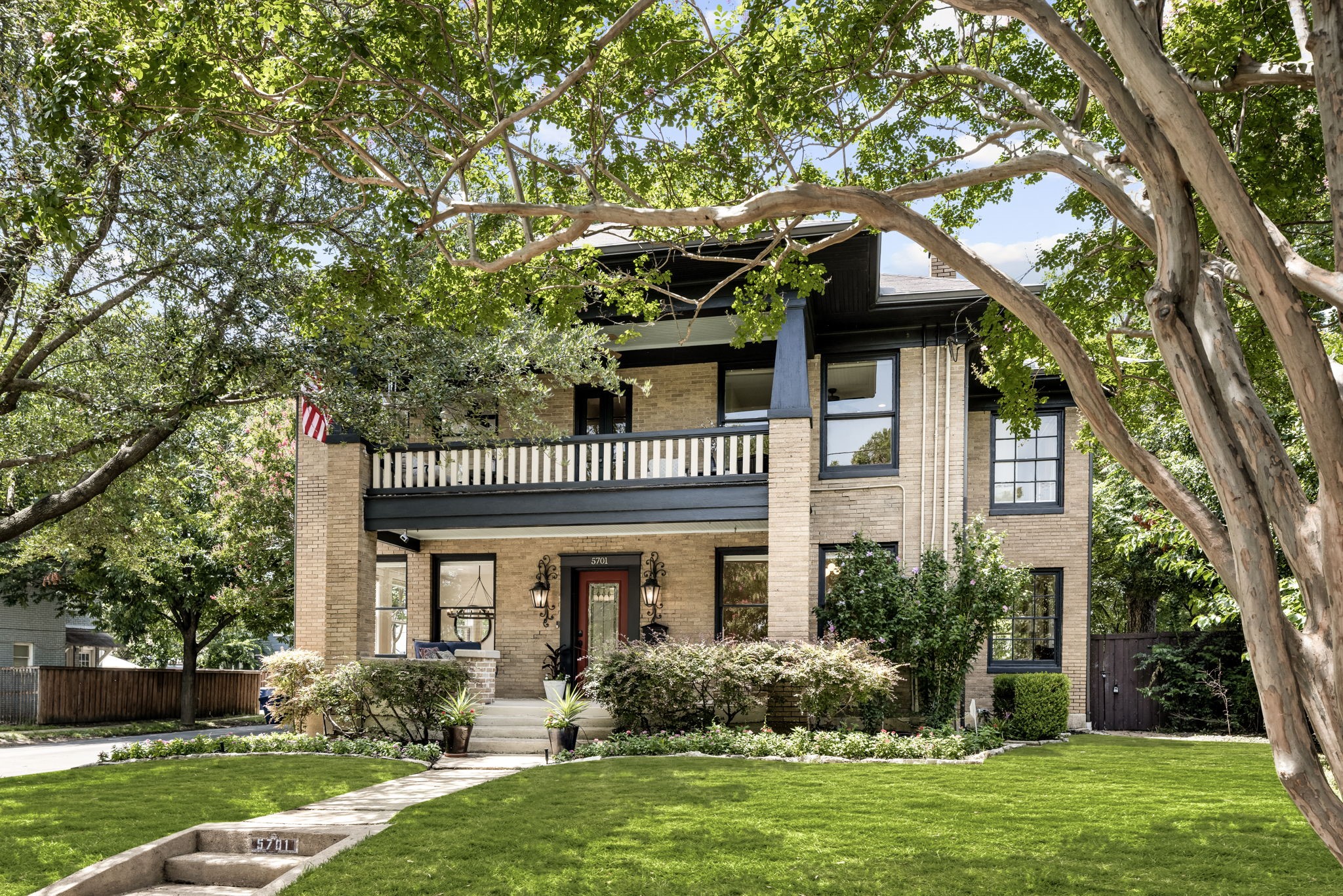 5701 Worth Street Dallas TX 75214