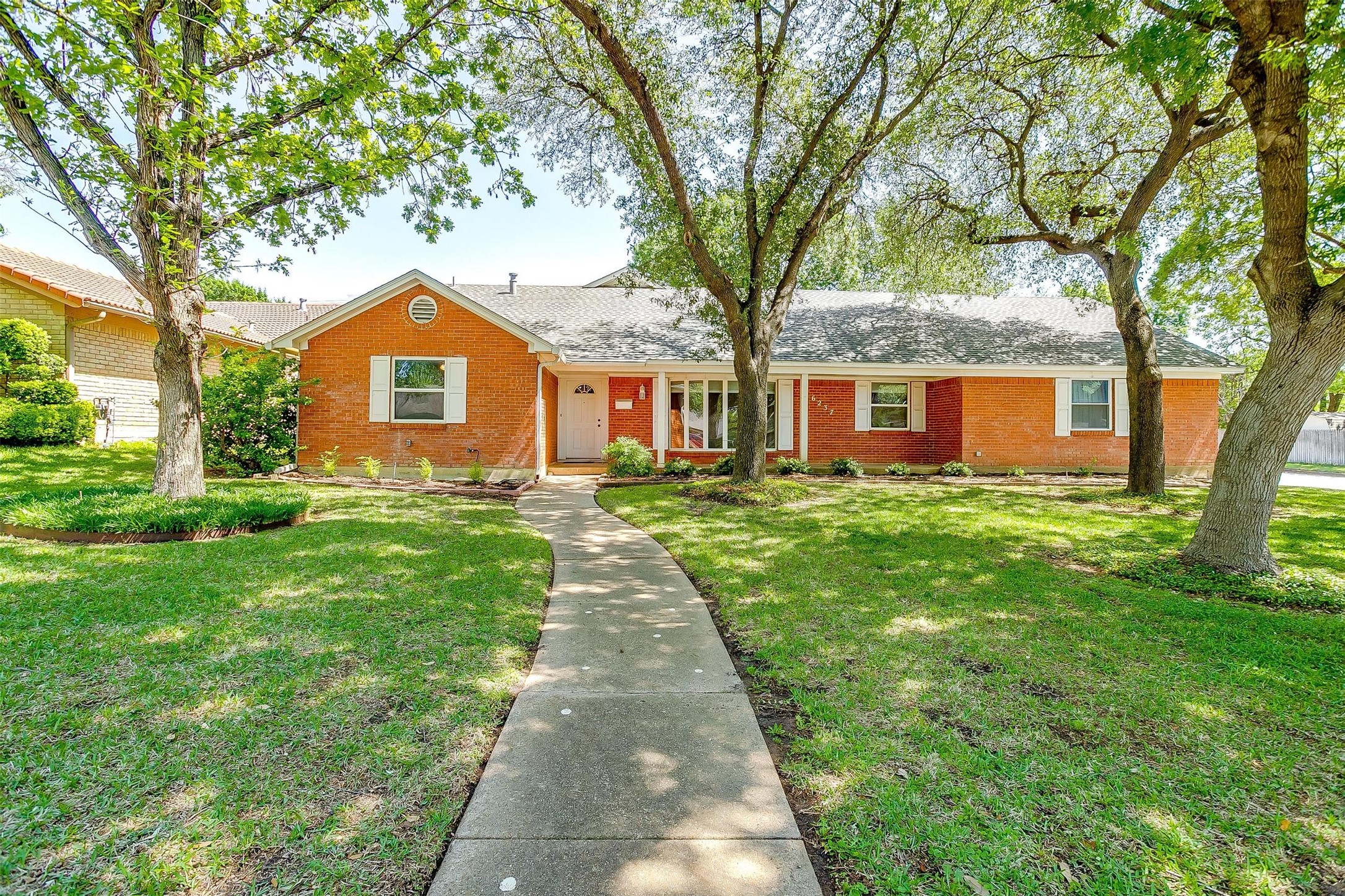 6237 Whitman Avenue Fort Worth TX 76133