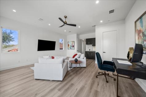 2132 Hondo Avenue Dallas TX 75219