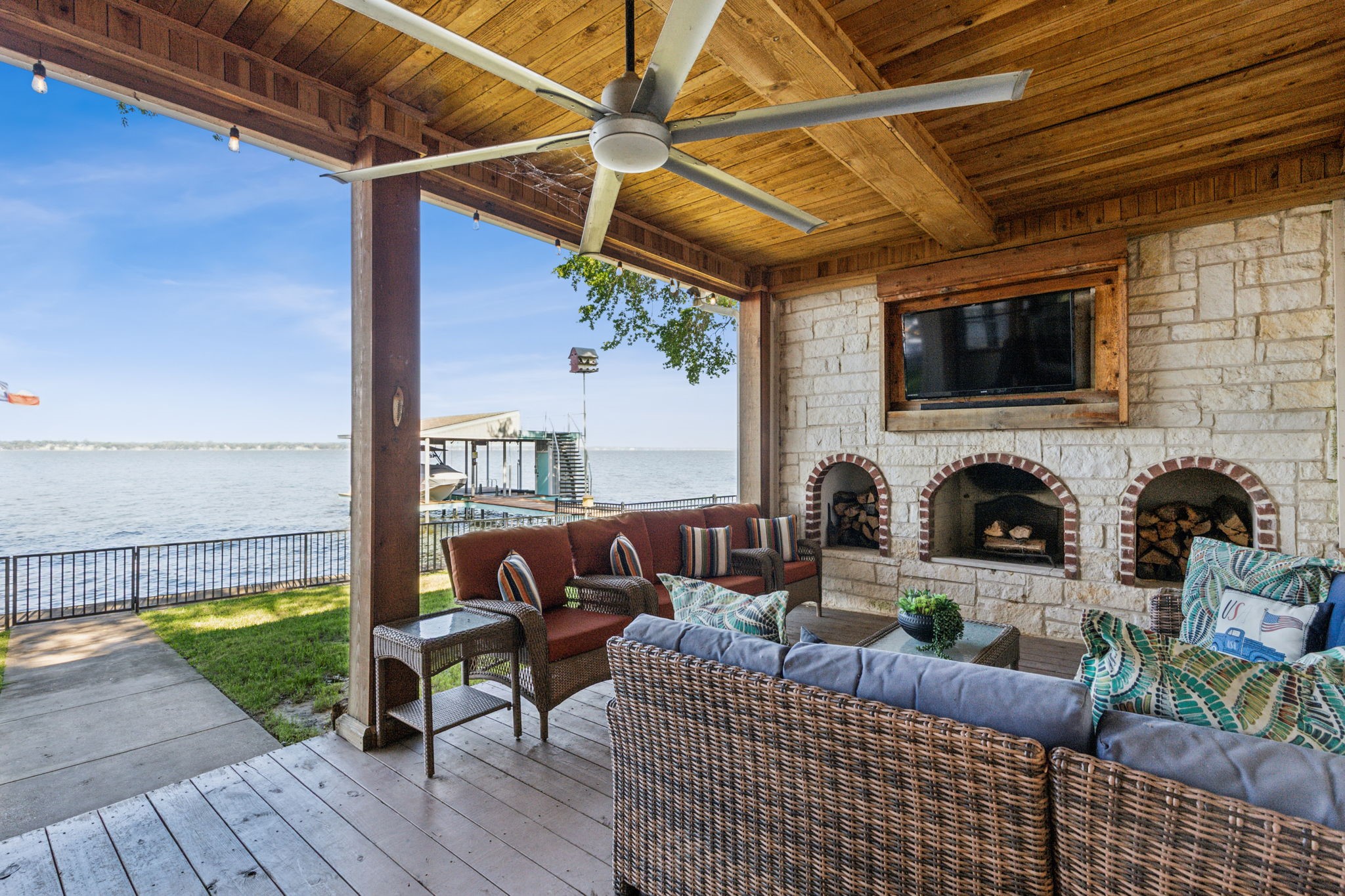 142 Peninsula Point Terrace Mabank TX 75156