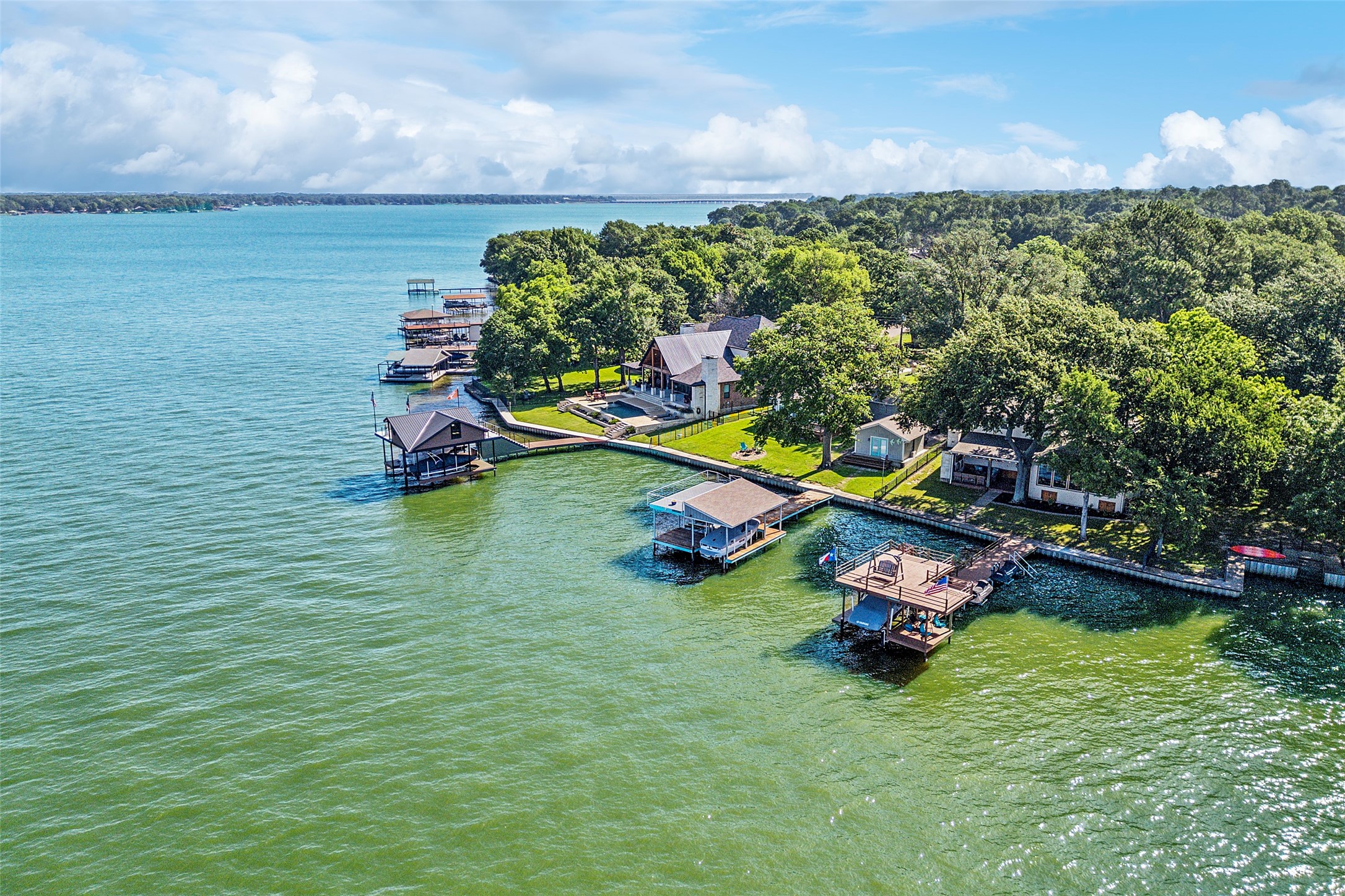 142 Peninsula Point Terrace Mabank TX 75156
